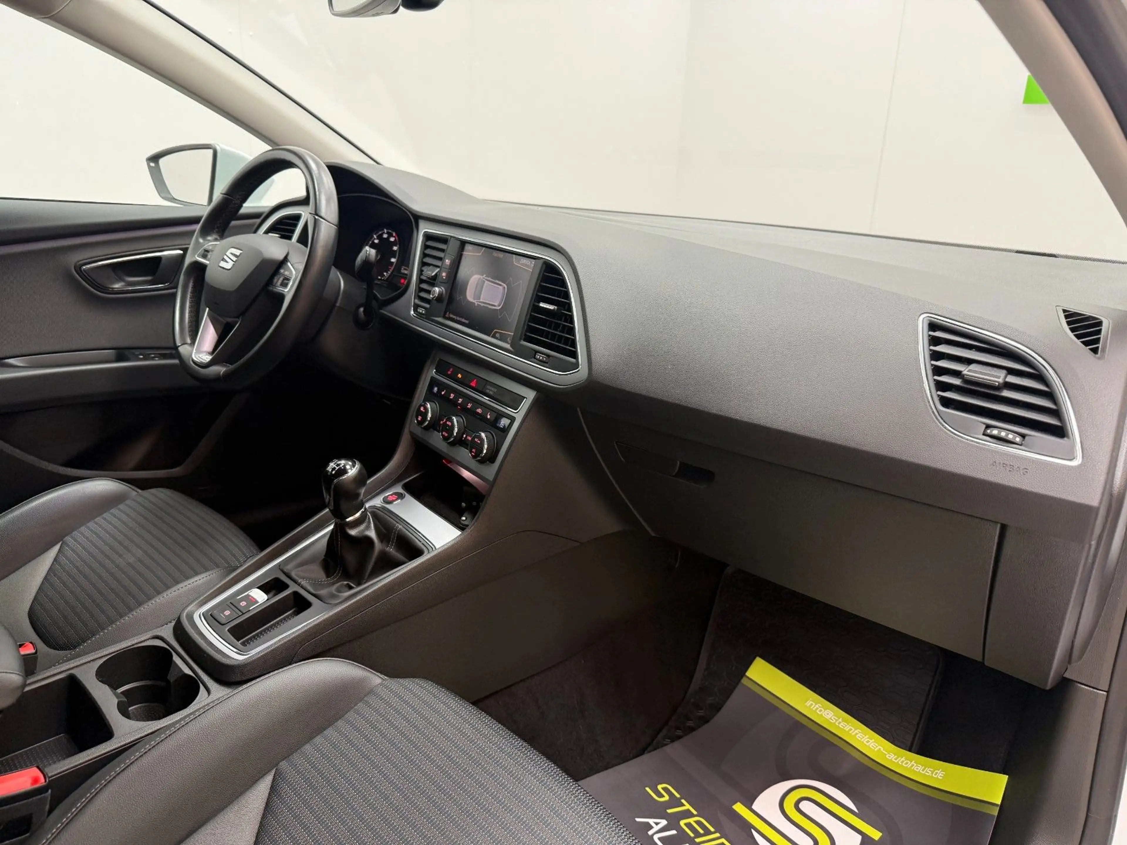 SEAT Leon ST 1.4 TSI Xcellence / LED / DAB / RKAM — photo 9