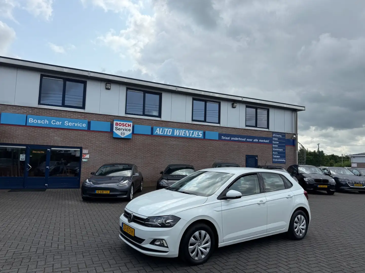 Volkswagen Polo 1.0 MPI | Comfortline 5-Drs | Airco | Navi | Carpl Weiß - 2