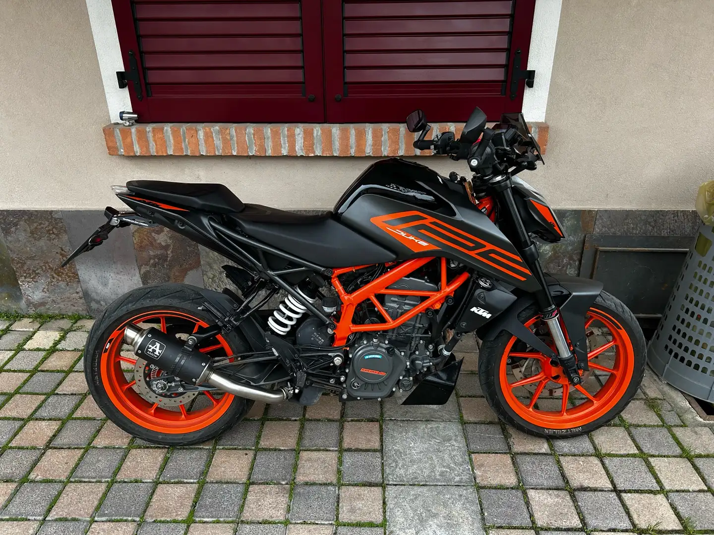 KTM 125 Duke - 1