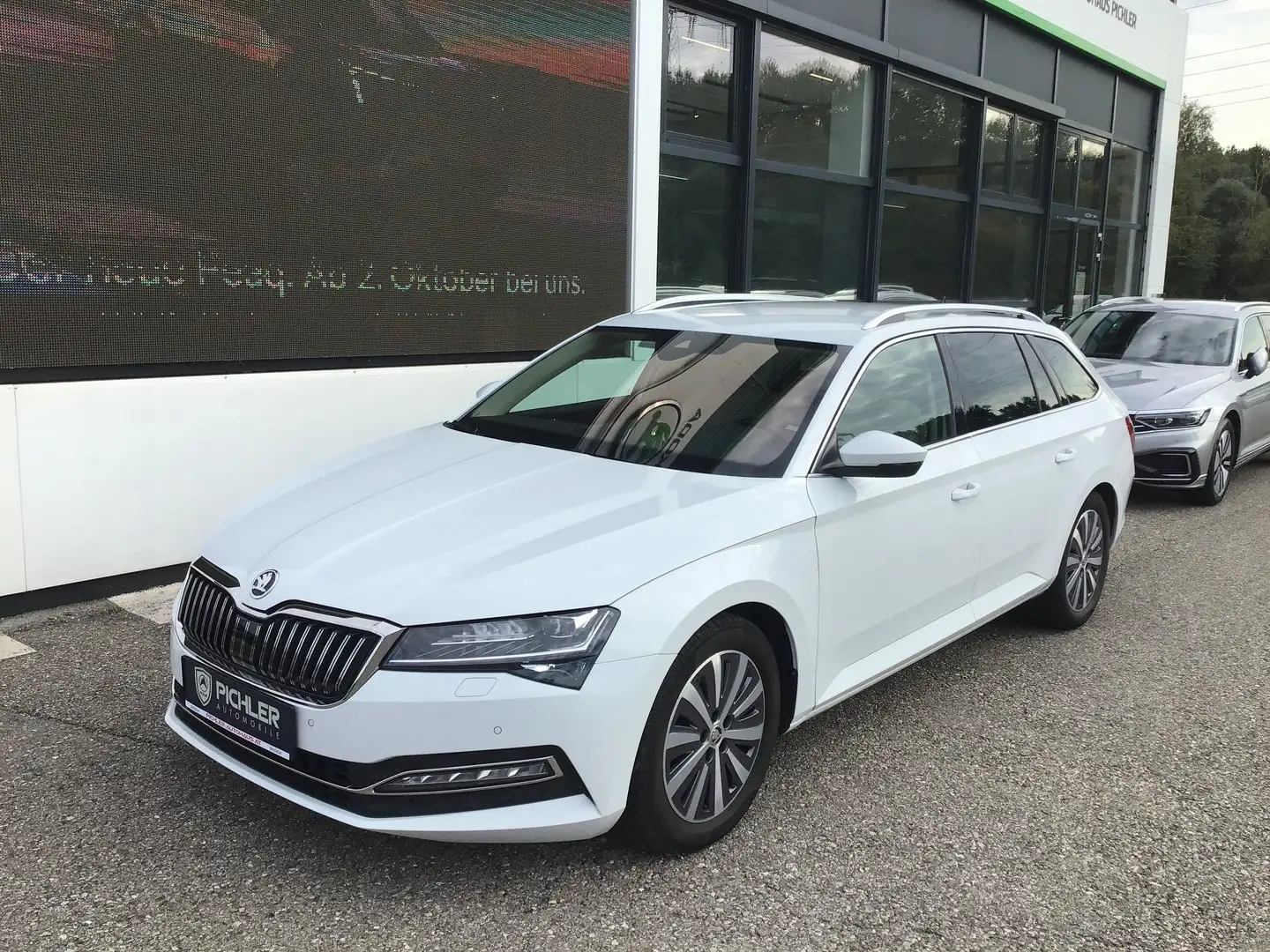 Skoda Superb Style TDI DSG Weiß - 1
