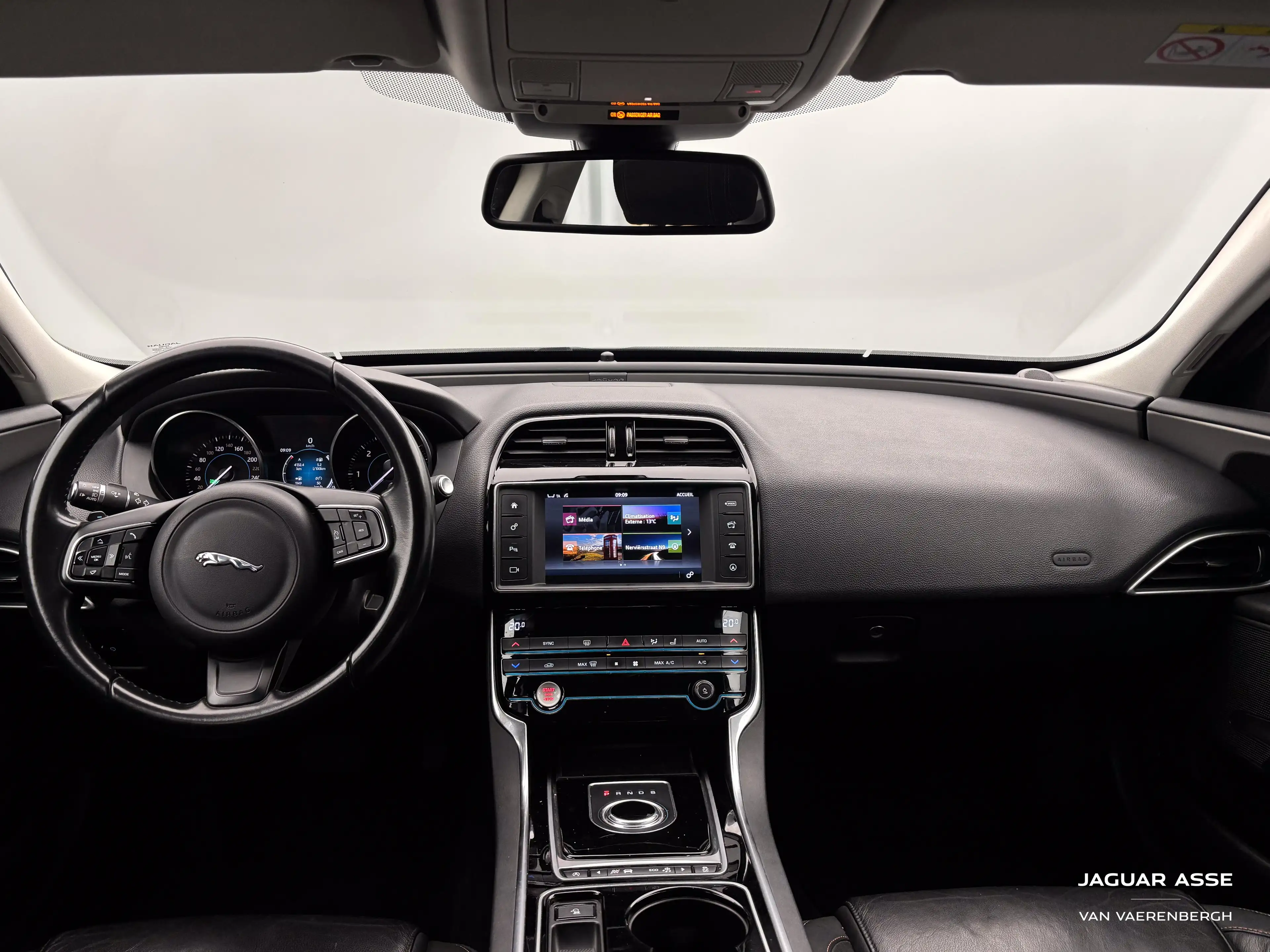 Jaguar XE 2.0l diesel — photo 4