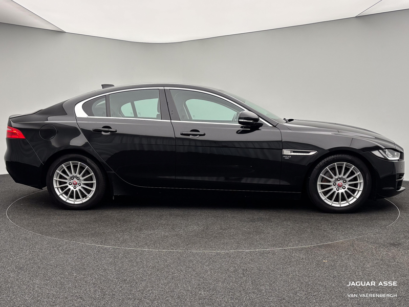 Jaguar XE 2.0l diesel — photo 14
