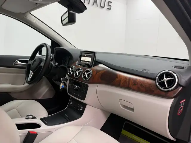 Mercedes-Benz B Class view 10