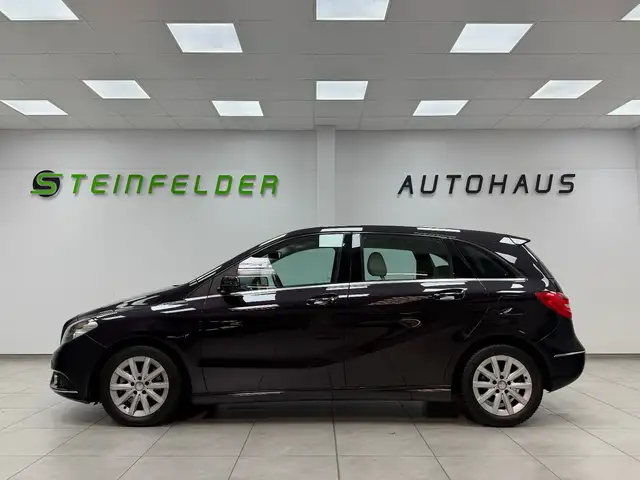 Mercedes-Benz B Class view 4