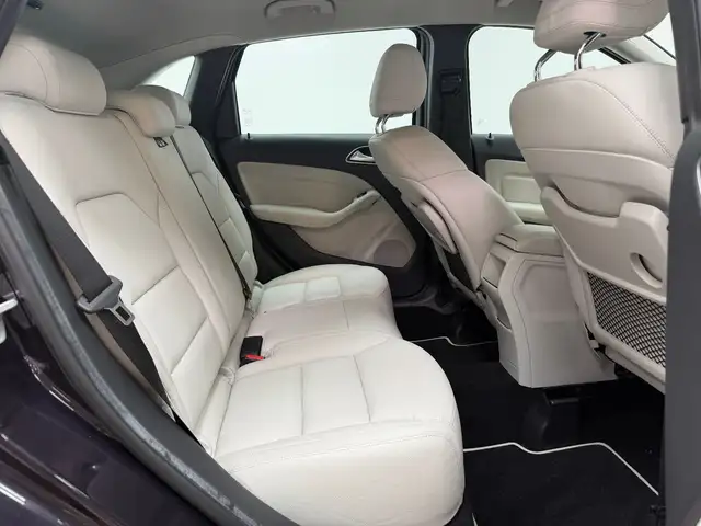 Mercedes-Benz B Class view 14