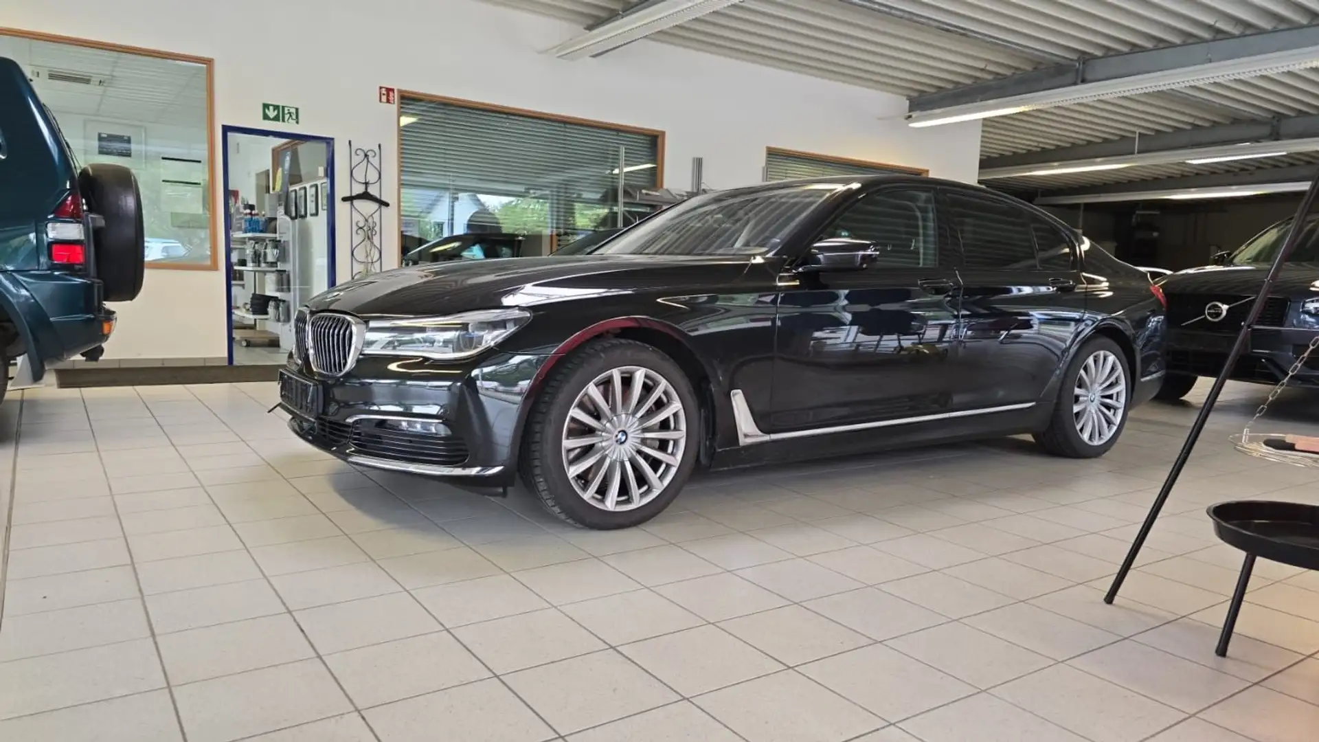 BMW 750 d xDrive Standh Laser HuD Schiebed ACC Lane Noir - 1