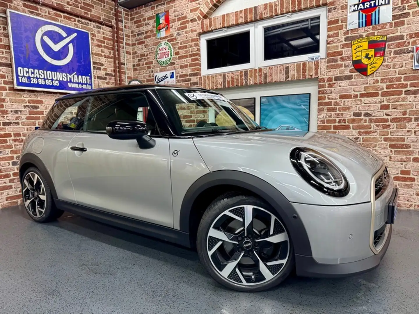 MINI Cooper C Cooper C 156cv FAVOURED TRIM (New Modèle) Gris - 1