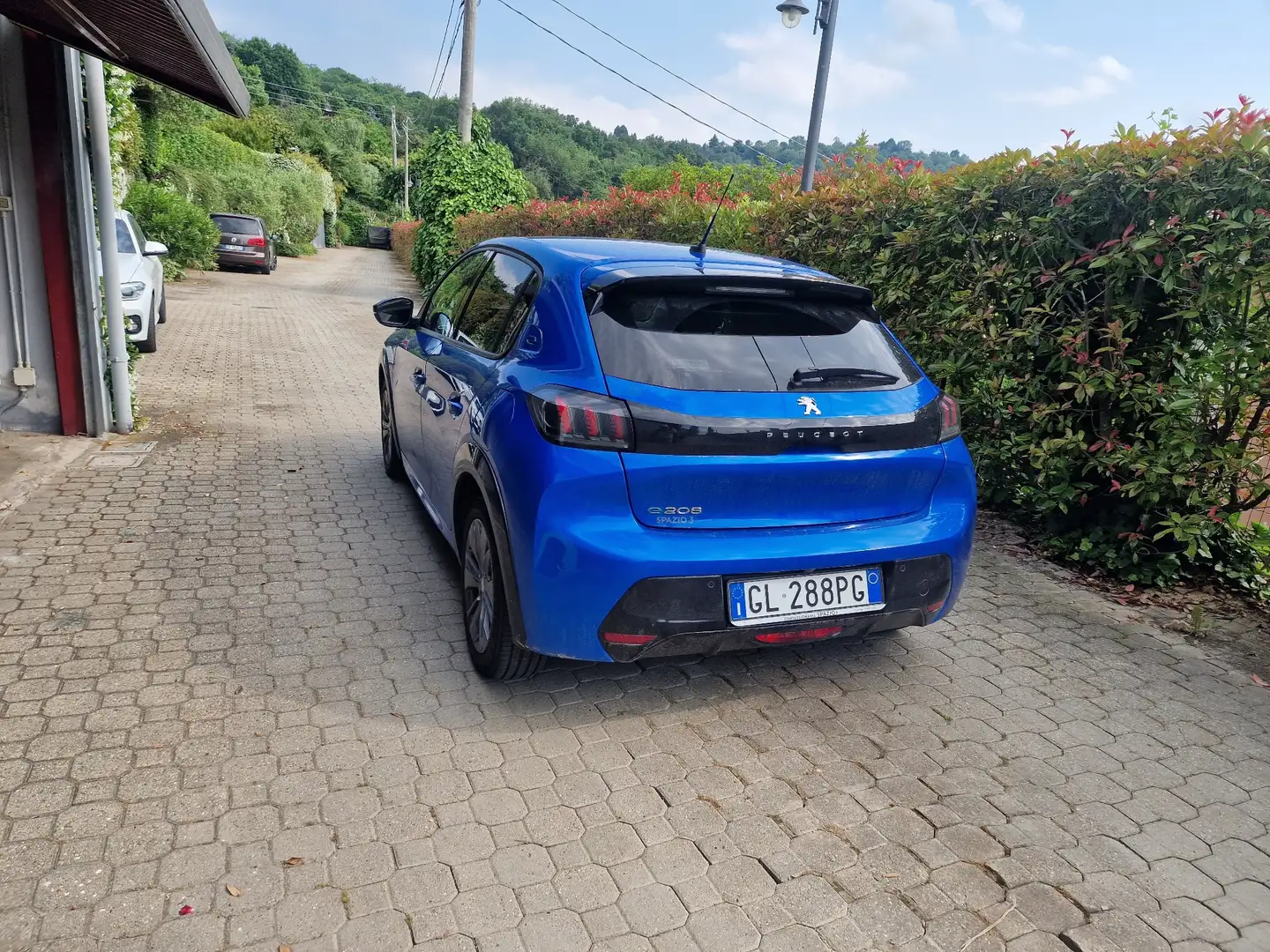 Peugeot e-208 allure pack - 2