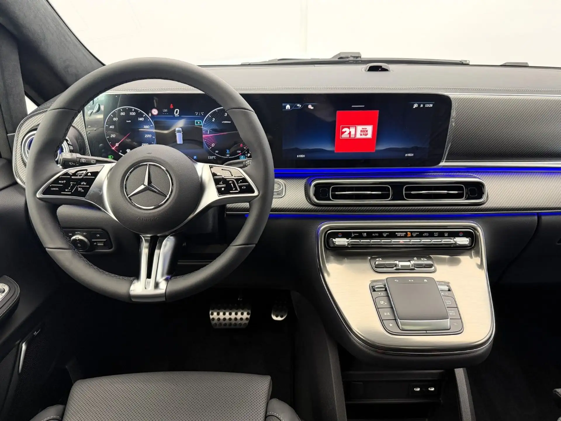벤츠 Mercedes-Benz V-Class V 300 2026 검정 사진 7