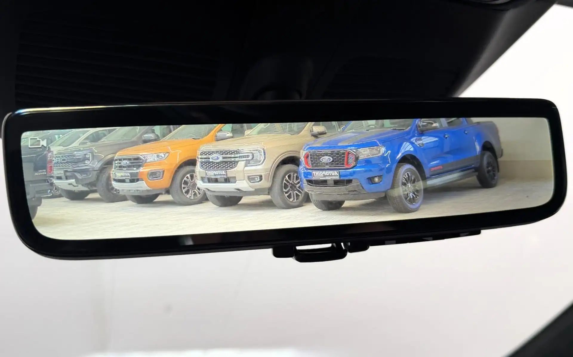 벤츠 Mercedes-Benz V-Class V 300 2026 검정 사진 6