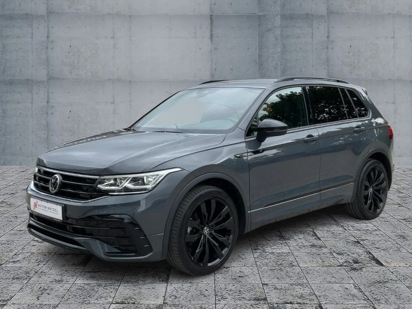 Volkswagen Tiguan 1.5 TSI DSG R-LINE MATRIX+NAVI+AHK+ACC Grau - 2