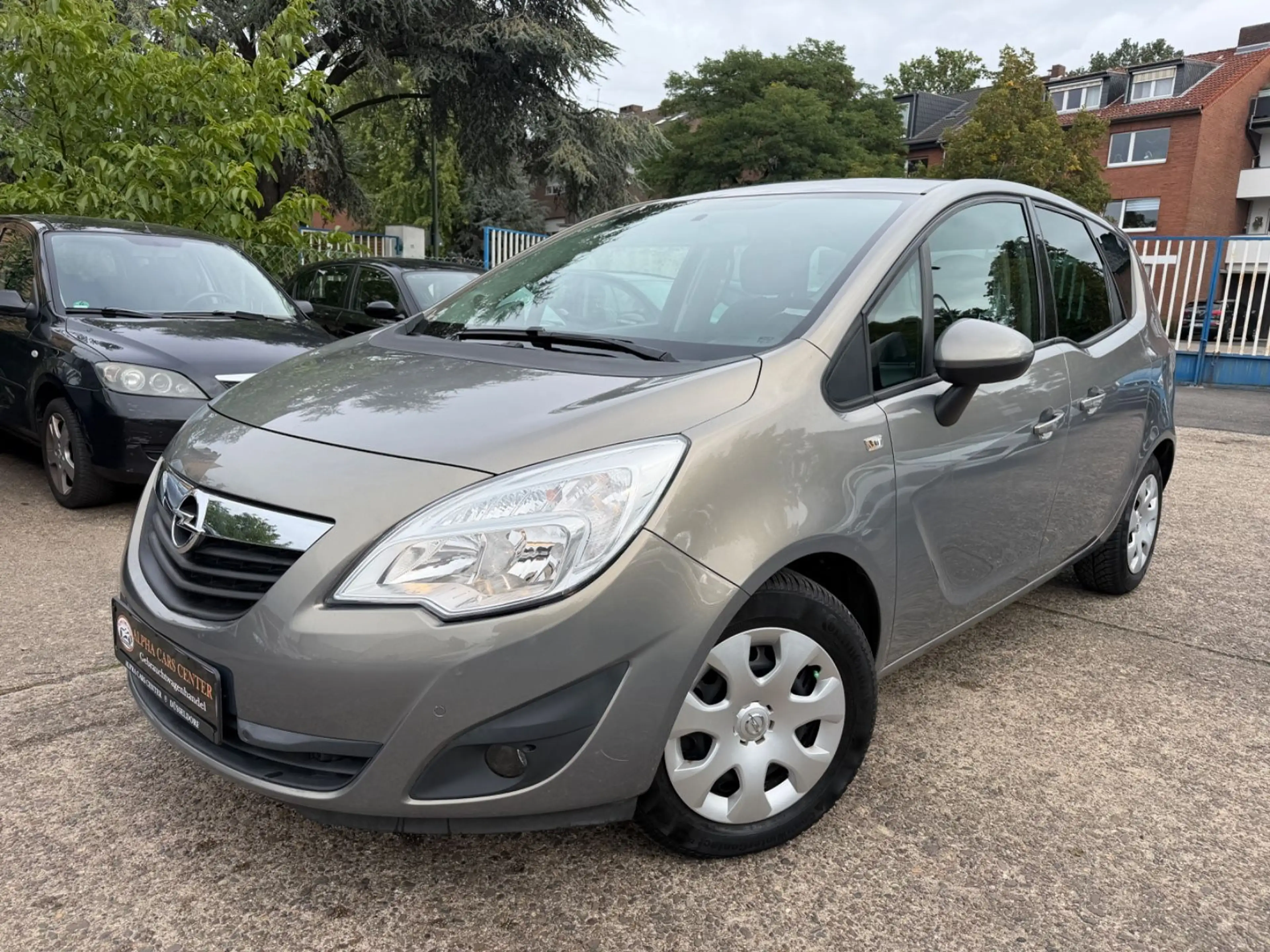 Opel Meriva B Design Edition nur 36000KM 1.Hand