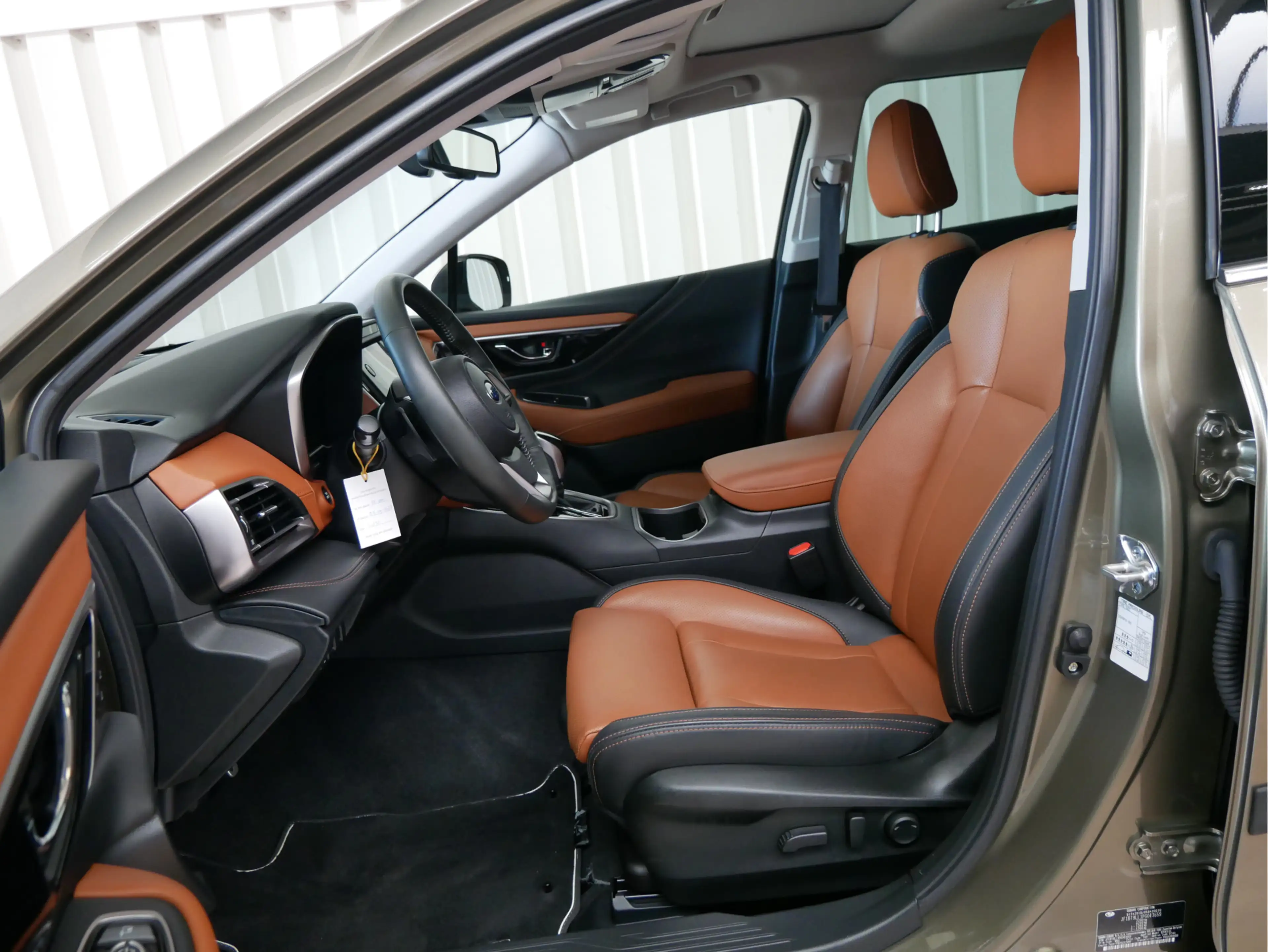 Subaru OUTBACK 2.5i Premium — photo 24