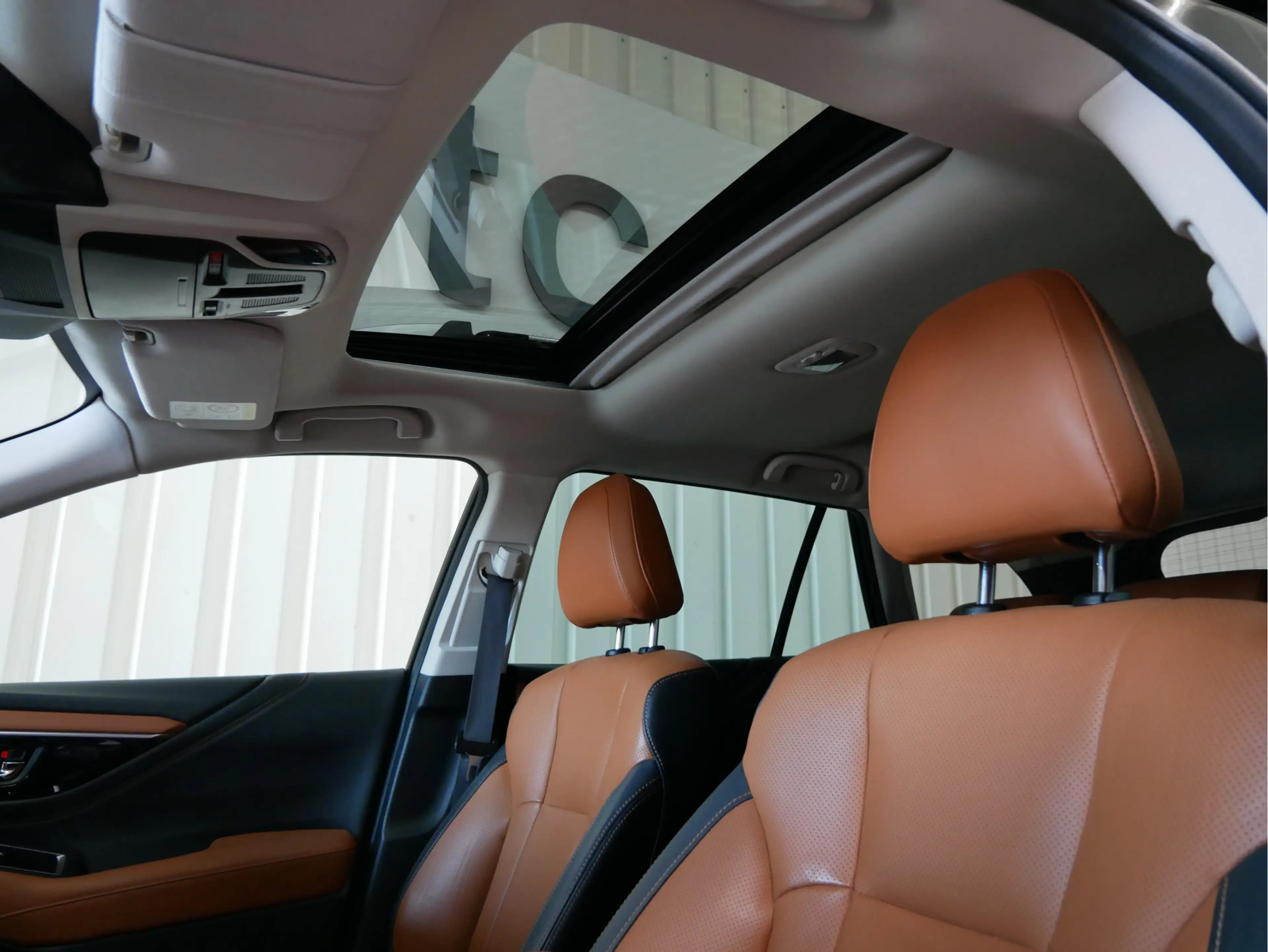 Subaru OUTBACK 2.5i Premium — photo 25