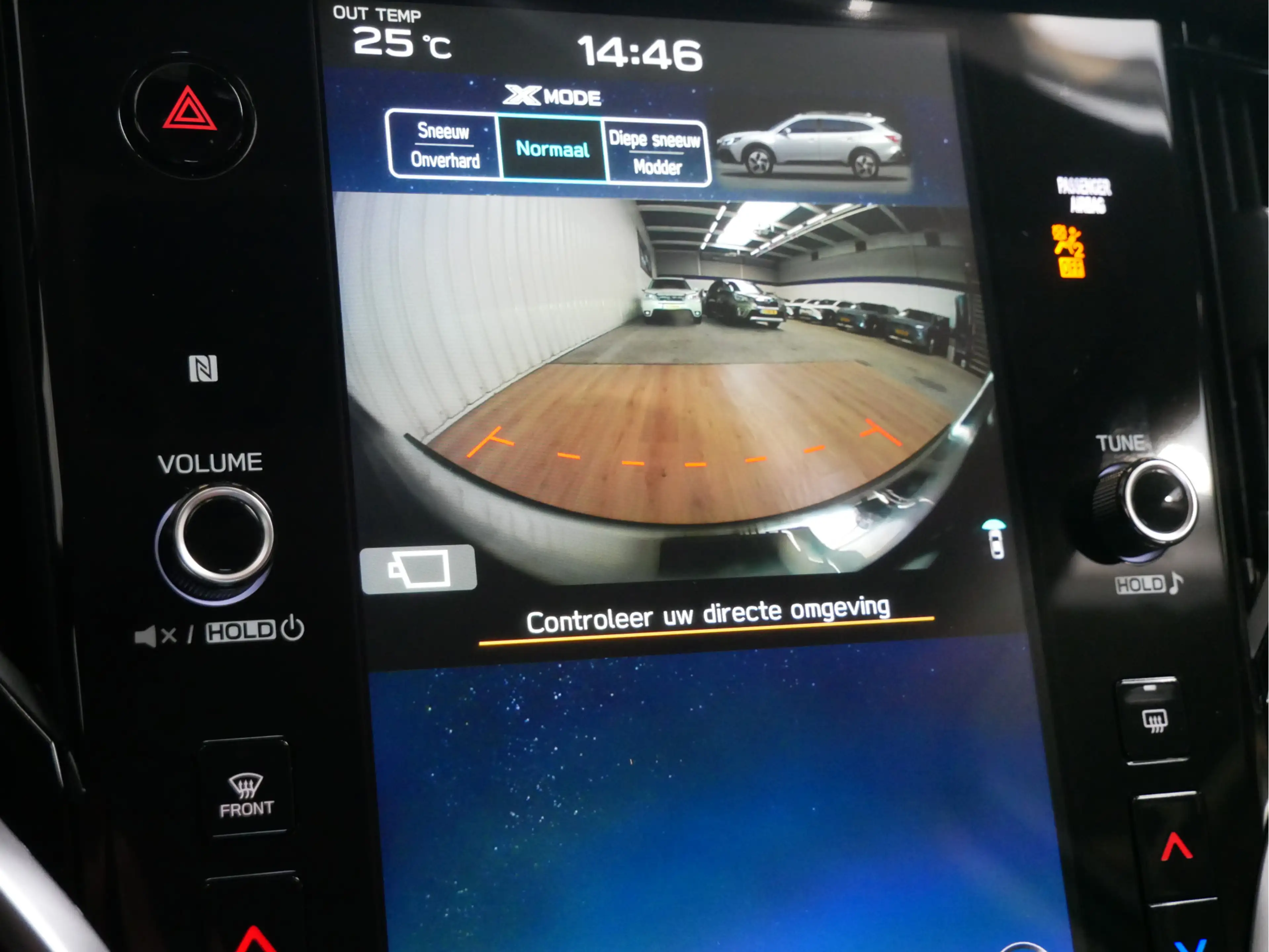 Subaru OUTBACK 2.5i Premium — photo 19