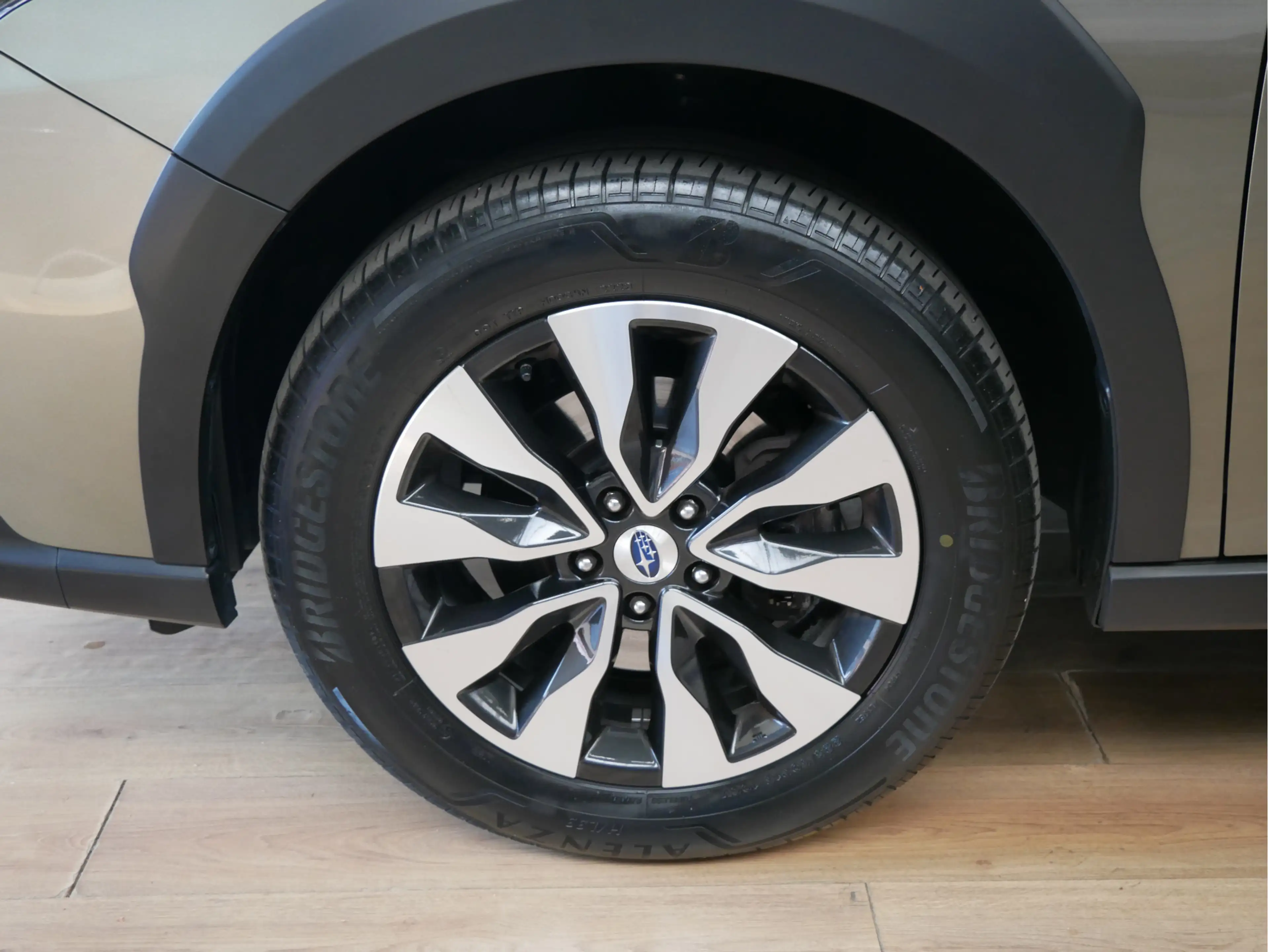 Subaru OUTBACK 2.5i Premium — photo 33