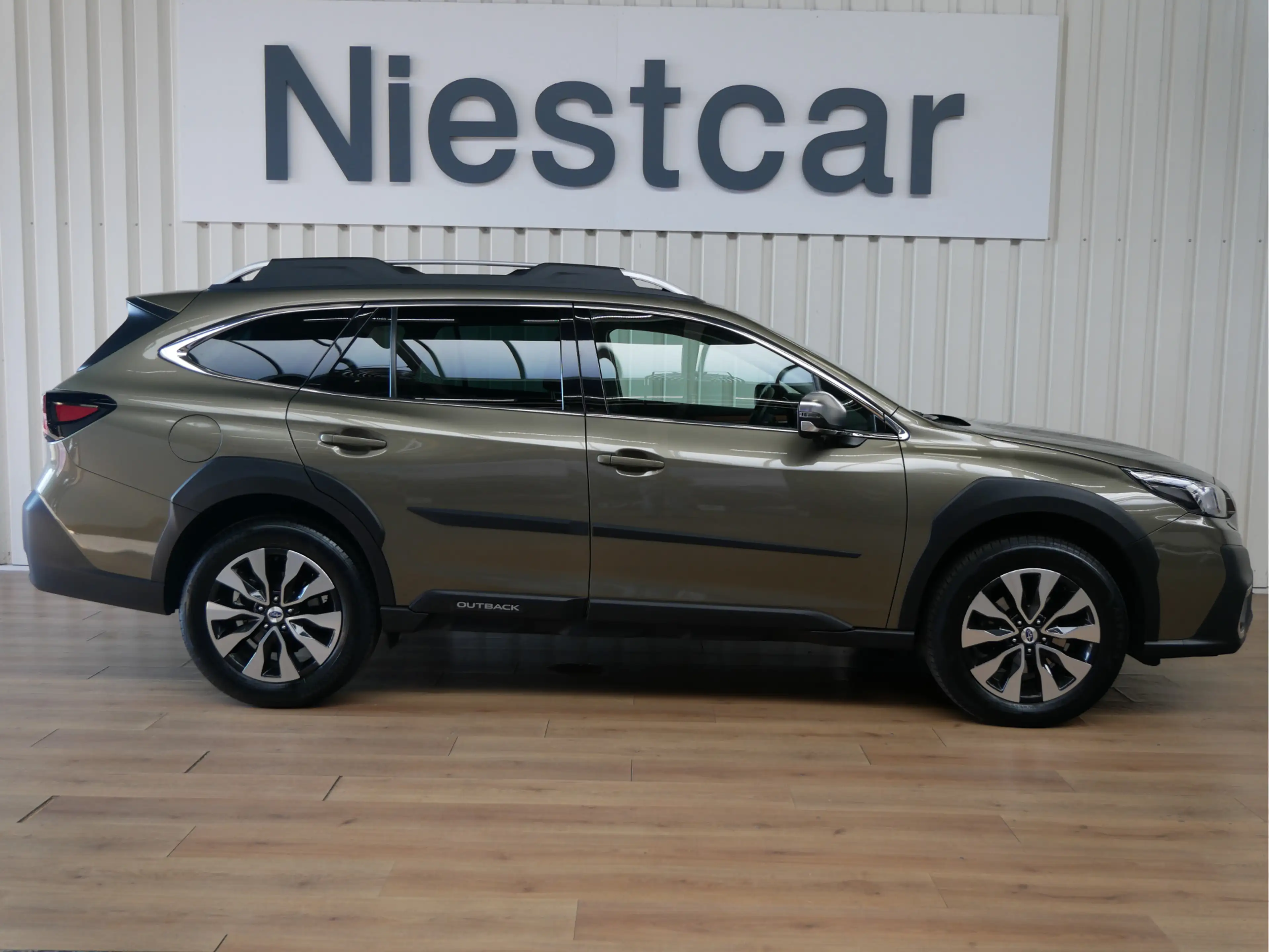Subaru OUTBACK 2.5i Premium — photo 2