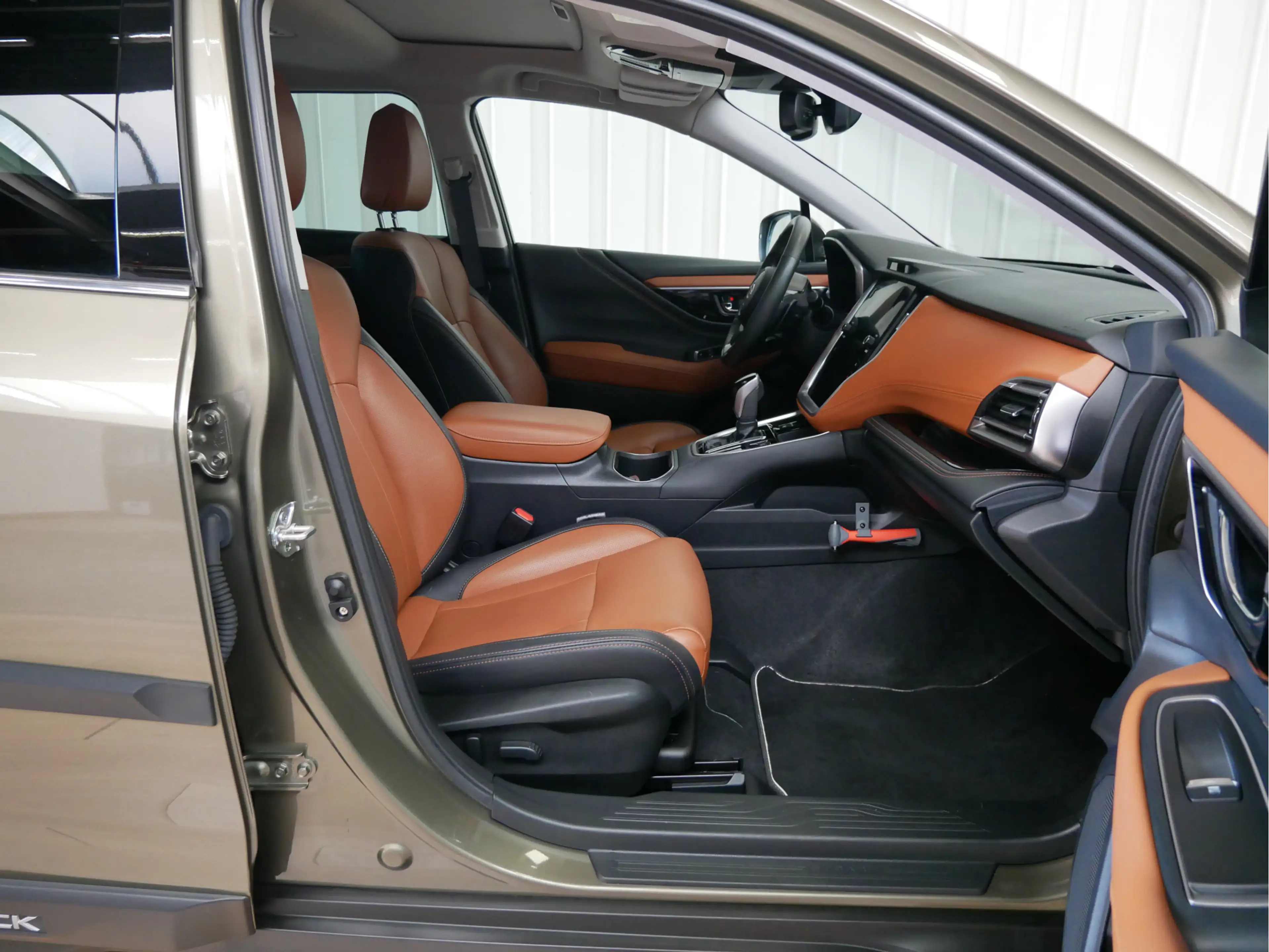 Subaru OUTBACK 2.5i Premium — photo 9
