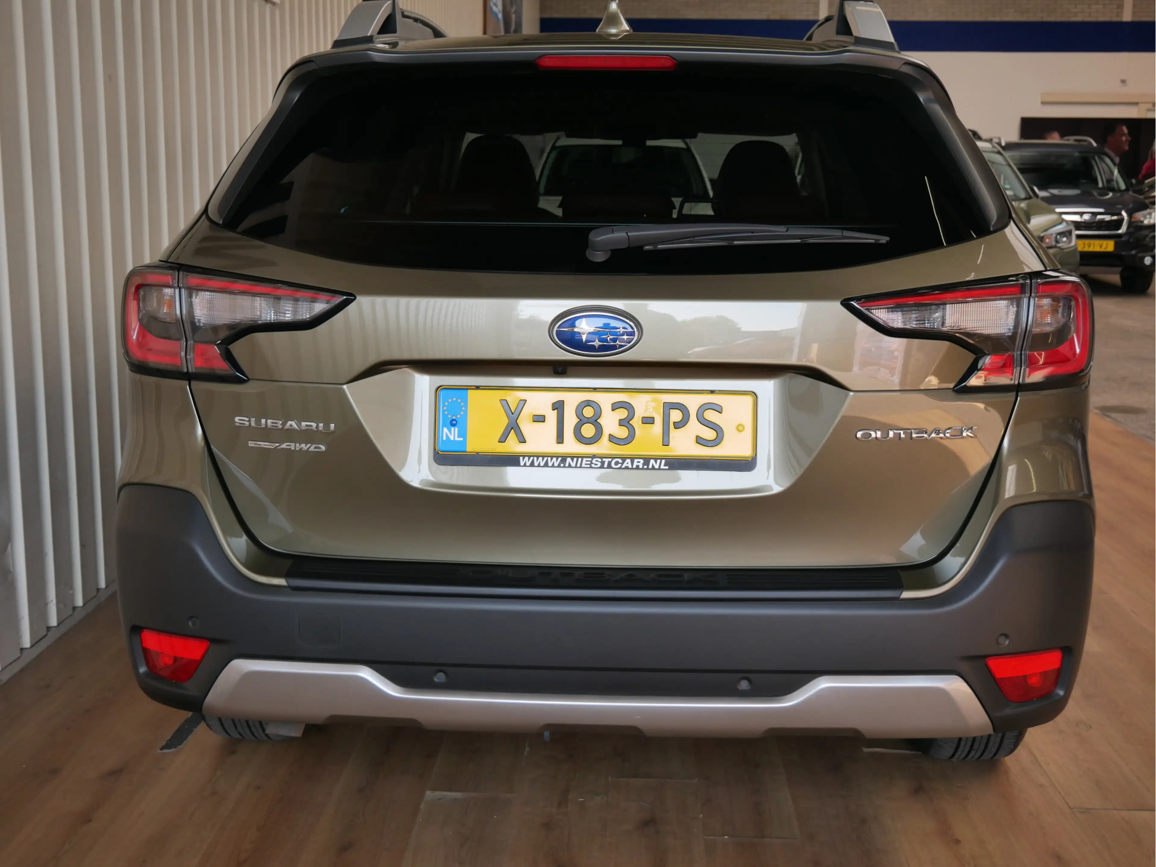 Subaru OUTBACK 2.5i Premium — photo 21