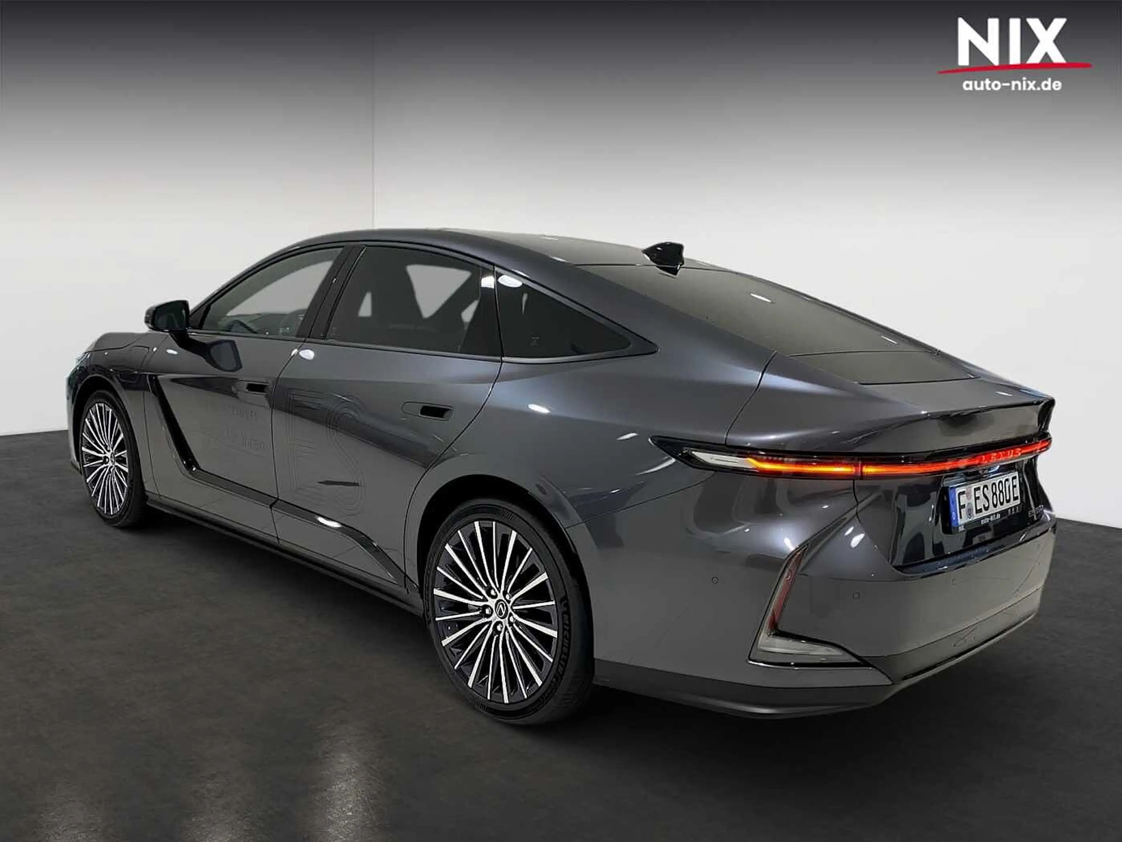 Lexus ES 350 e Luxury 21' FWD PANO ML Mj 2026 — photo 5