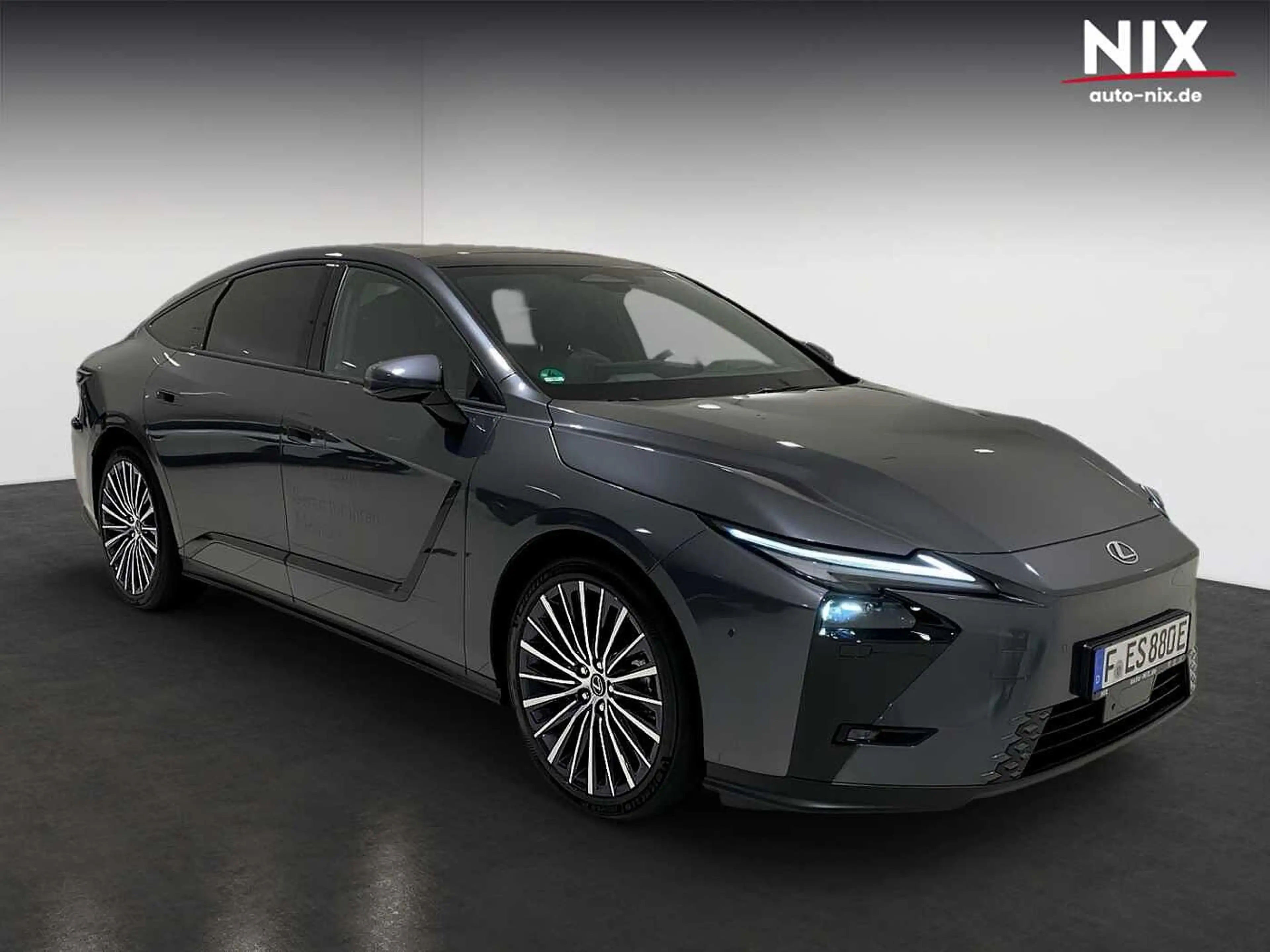 Lexus ES 350 e Luxury 21' FWD PANO ML Mj 2026 — photo 2