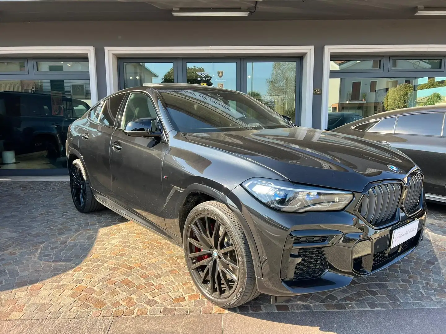 BMW X6 X6 xdrive 40d mhev m sport competition NAZIONALE Zwart - 1