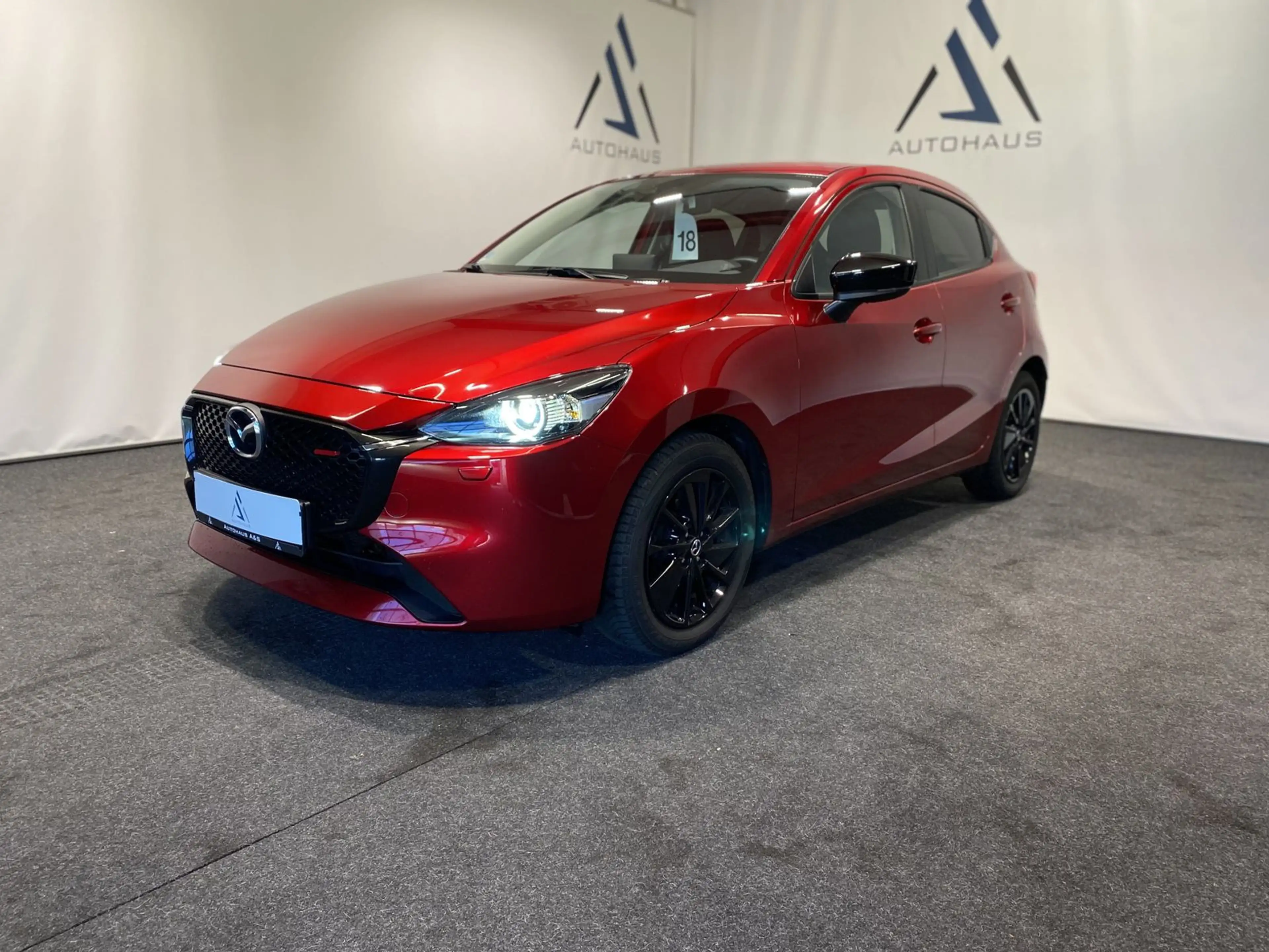 Mazda 2 Homura 1.Hand Kamera PDC Navi SHZ CarPlay LED
