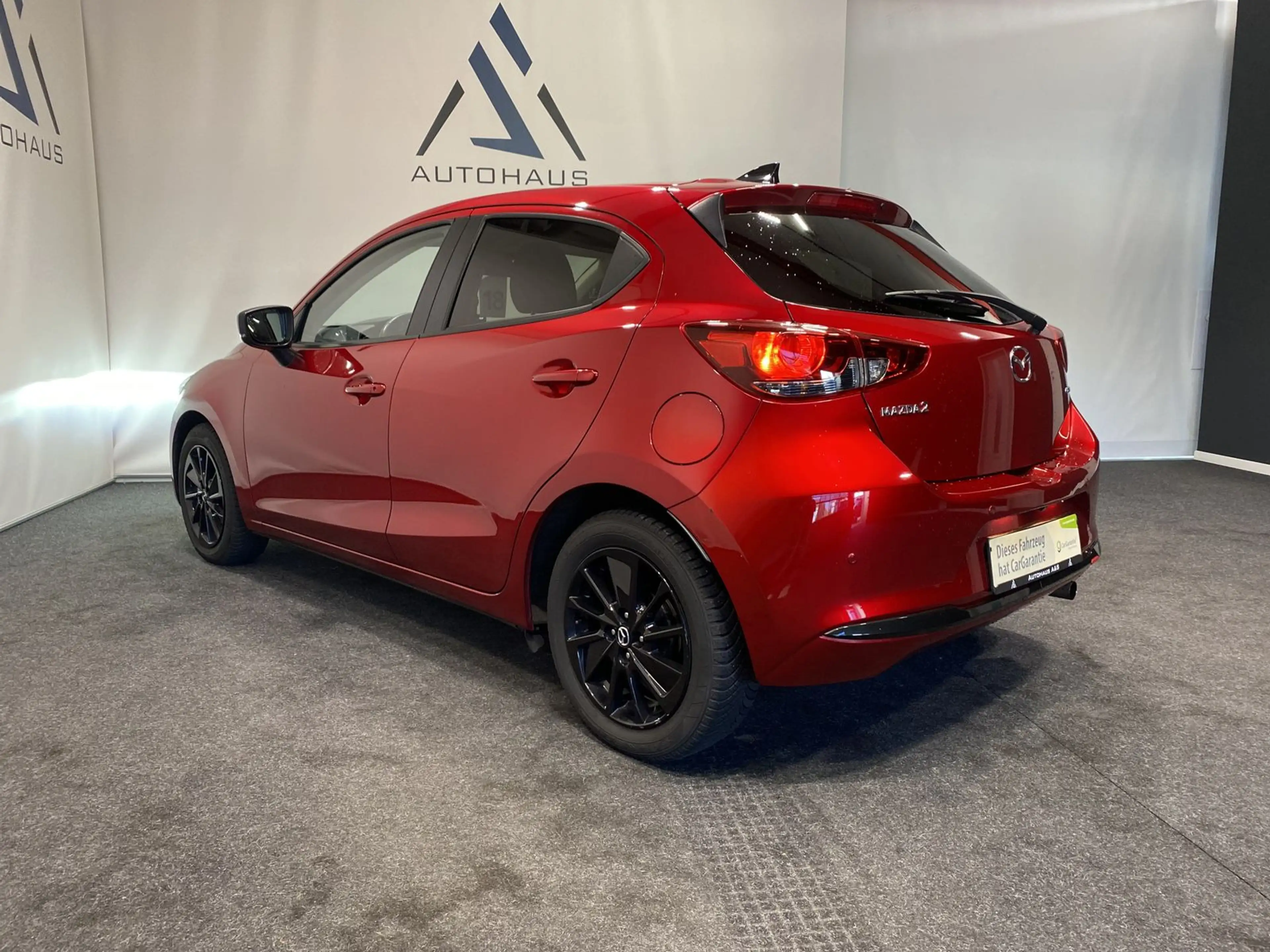 Mazda 2 Homura 1.Hand Kamera PDC Navi SHZ CarPlay LED — photo 2