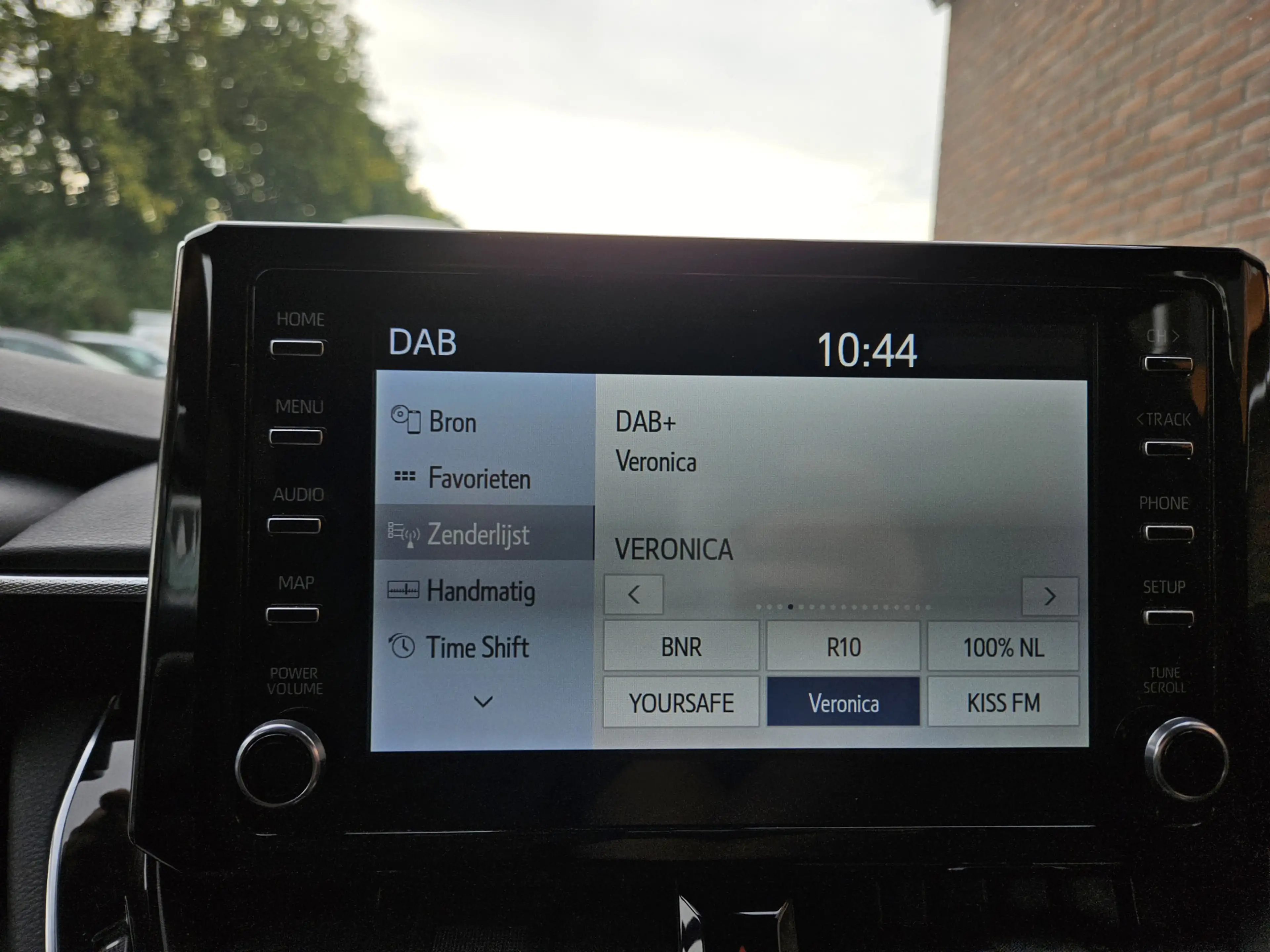Toyota Corolla Touring Sports 1.8 Hybrid Business Plus — photo 11
