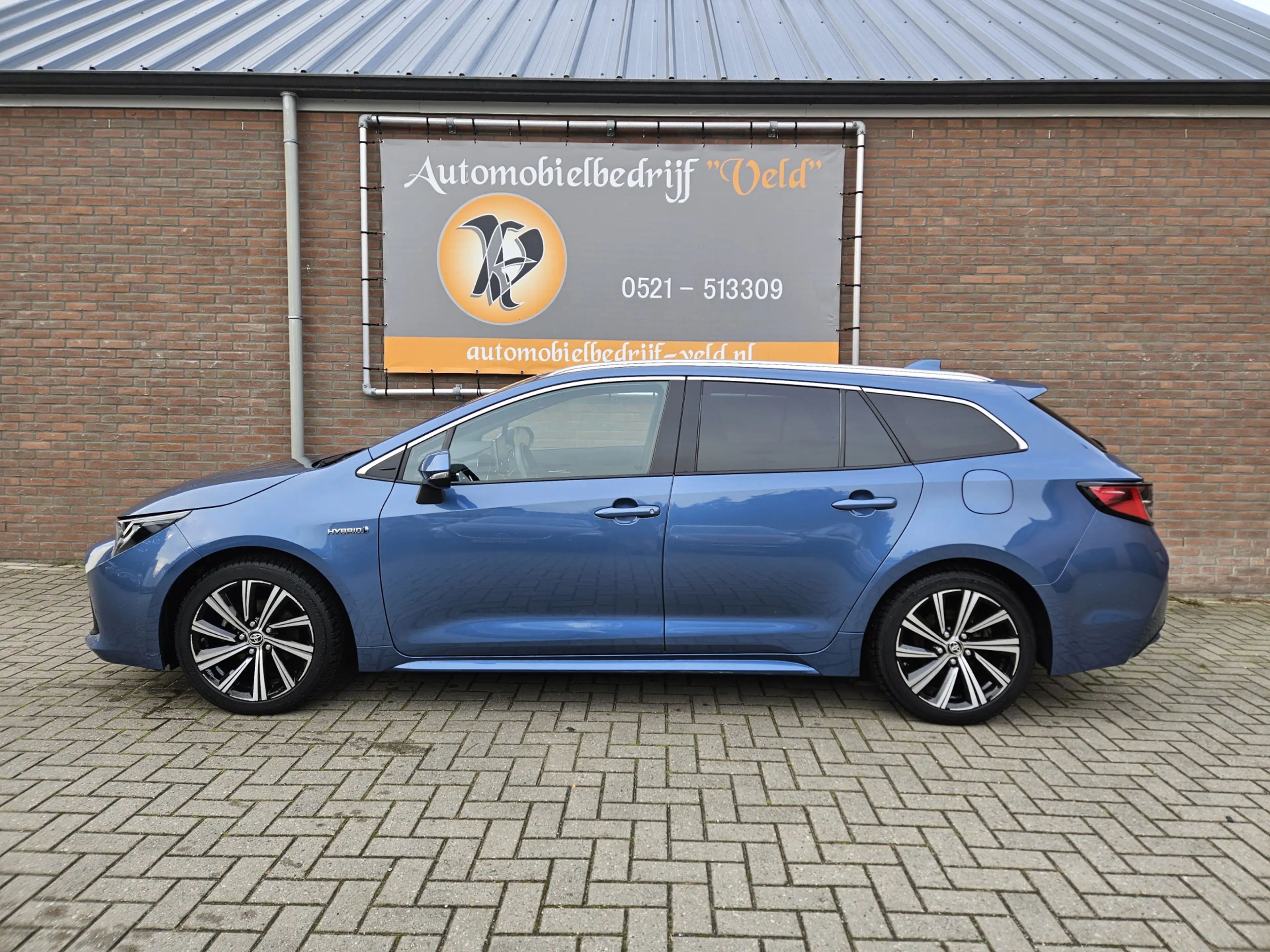 Toyota Corolla Touring Sports 1.8 Hybrid Business Plus — photo 3