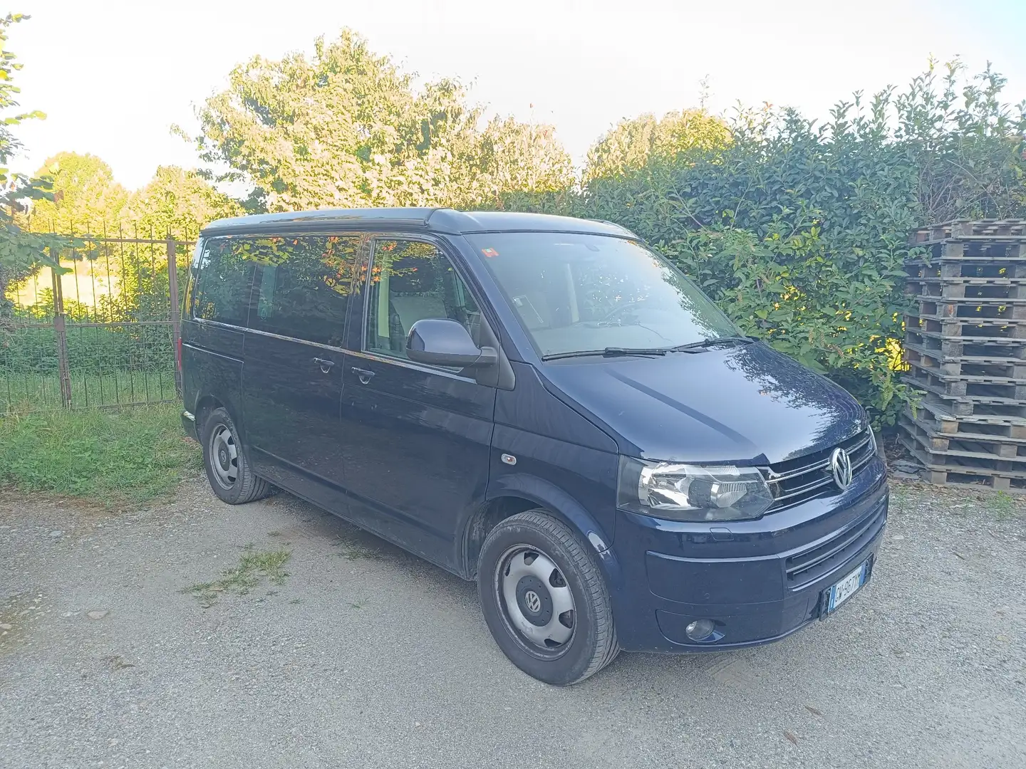 Volkswagen T5 California Beach 2.0 TD Bluemotion Blu/Azzurro - 2