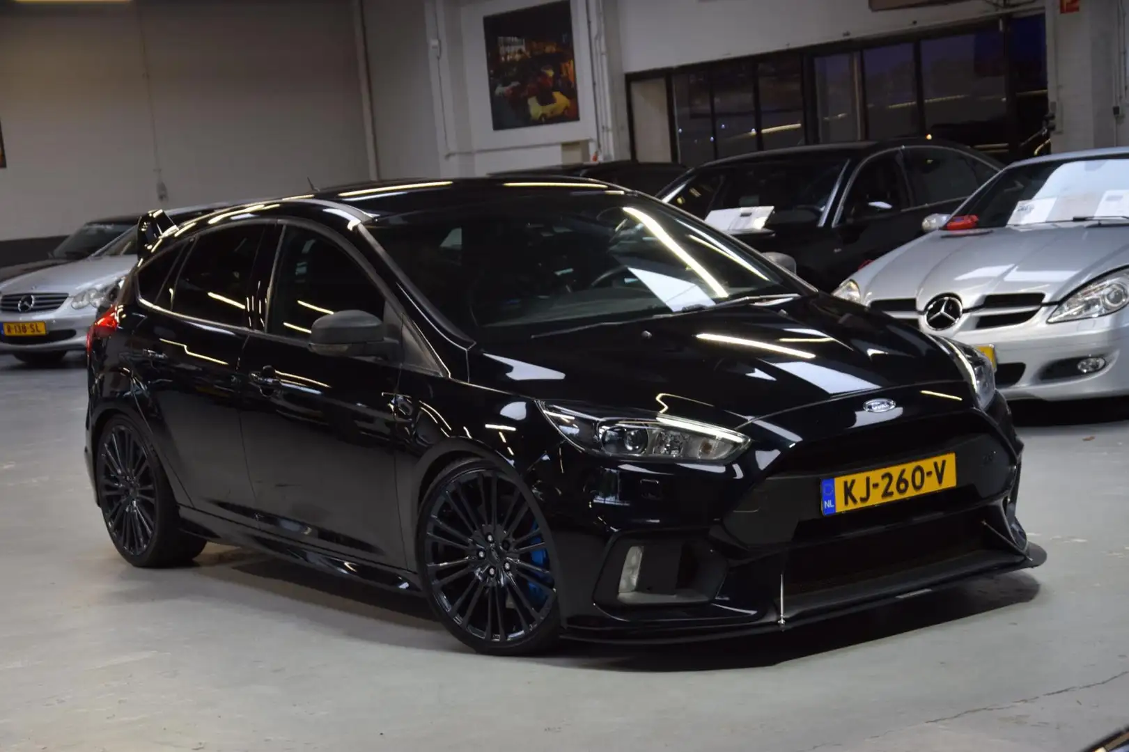 Ford Focus 2.3 RS Navi|350pk!! Schade en motorprobleem Zwart - 1