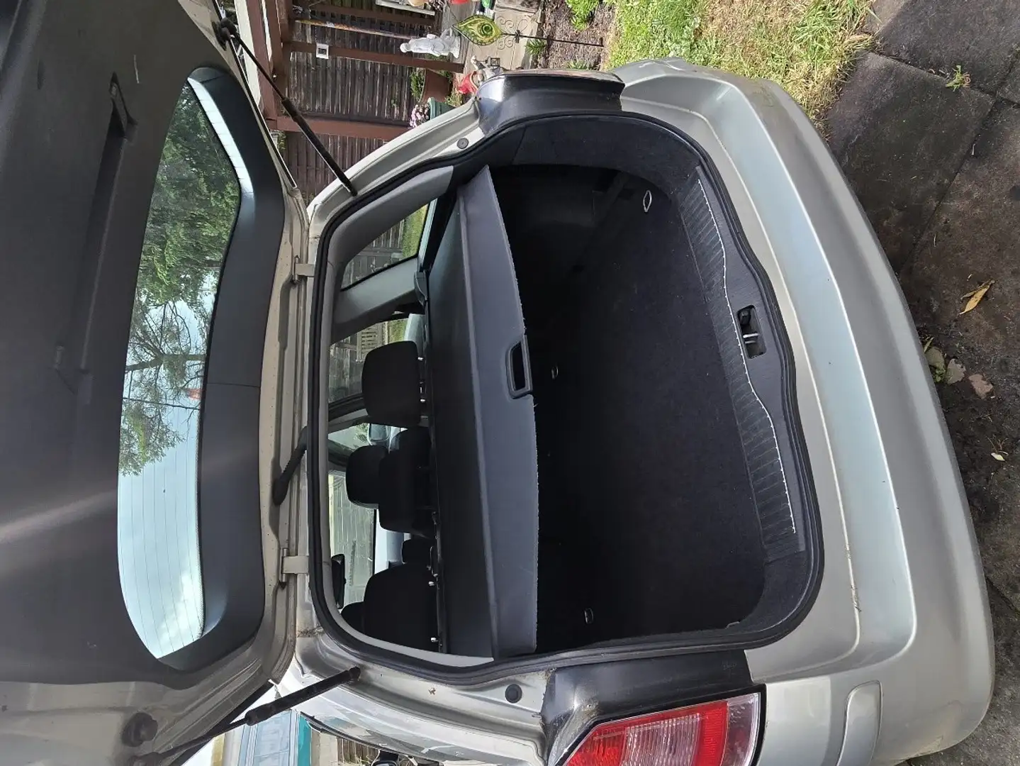Opel Astra 1.7 CDTI Caravan DPF Edition Silber - 1