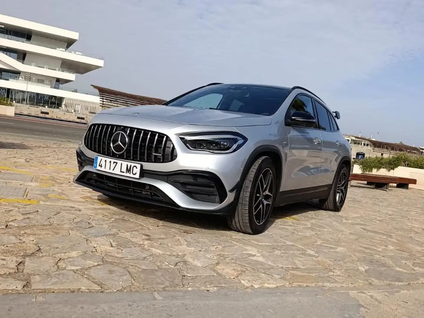 Mercedes-Benz GLA 45 AMG GLA AMG 45 S 4Matic+ 8G-DCT AMG S Plateado - 1