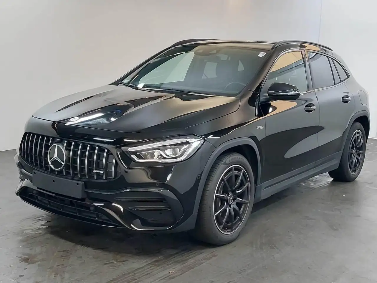 Mercedes-Benz GLA 35 AMG