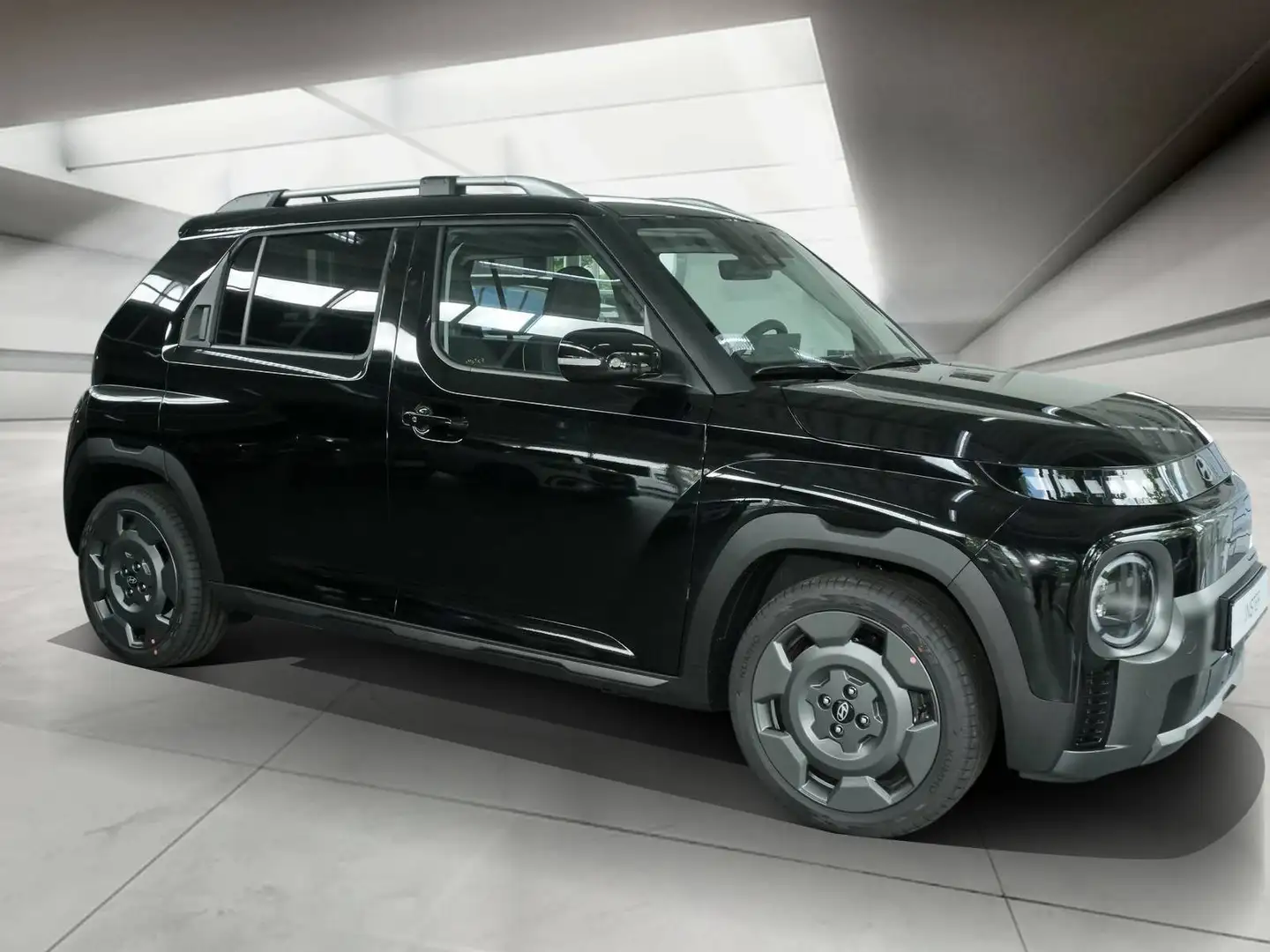 Hyundai Inster Cross EV  Effizienz-Paket Schwarz - 2