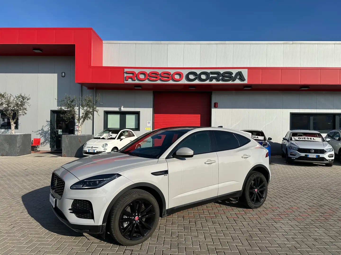 Jaguar E-Pace 2.0d i4 mhev R-Dynamic Black AWD 163cv auto Gris - 1