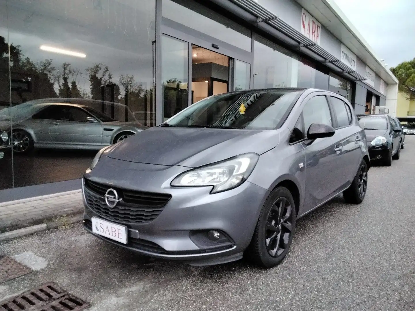Opel Corsa 1.2 5 porte Black Edition Gris - 2