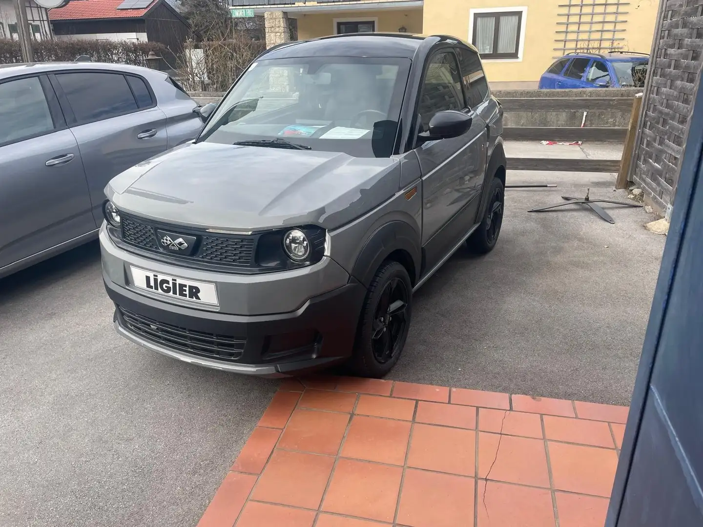 Ligier Myli Rebel-Elektro Grau - 2