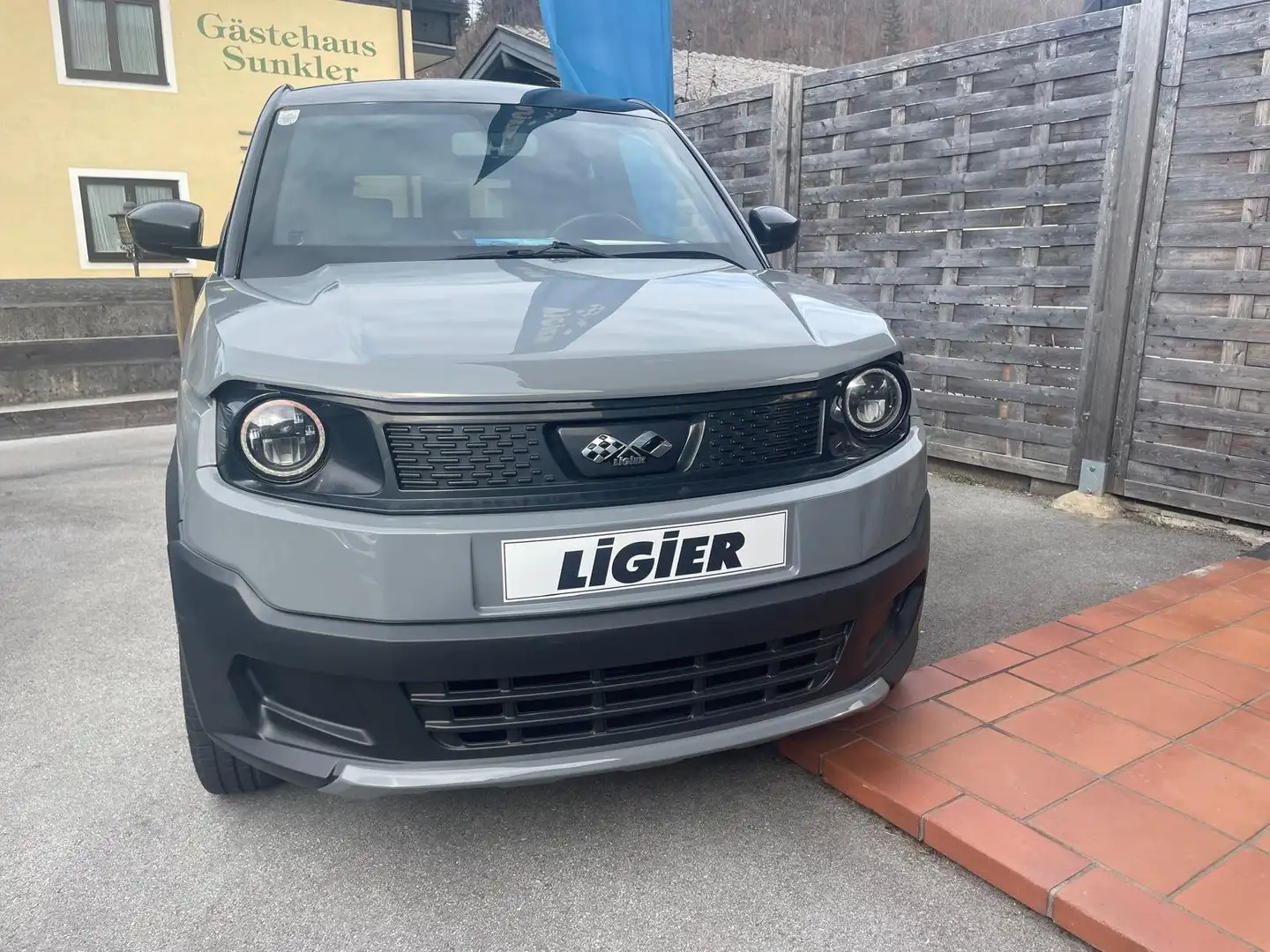 Ligier Myli Rebel-Elektro Grau - 1