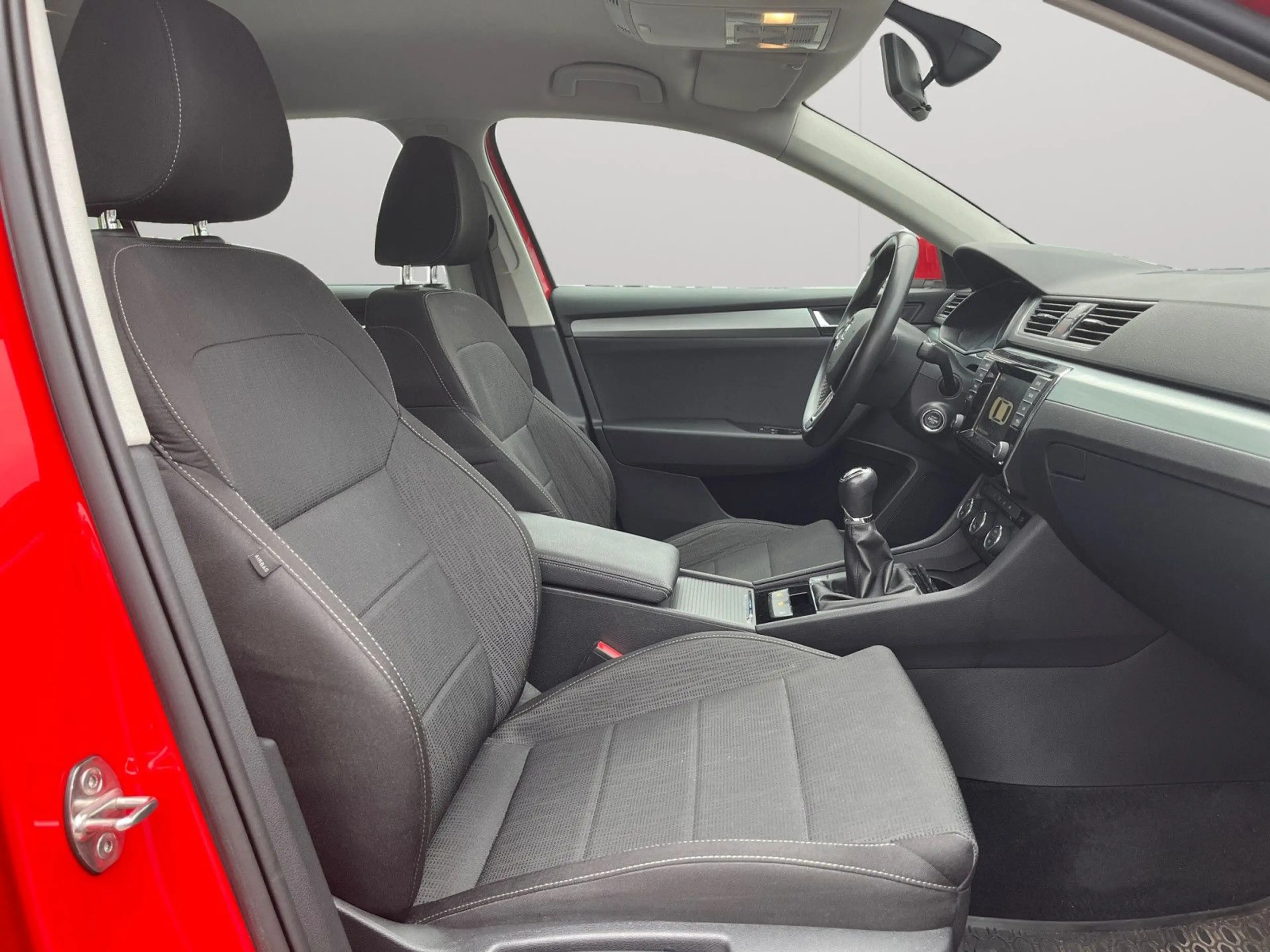 Skoda Superb Lim. 1.4 TSI Ambition-Keyless-LED — photo 10