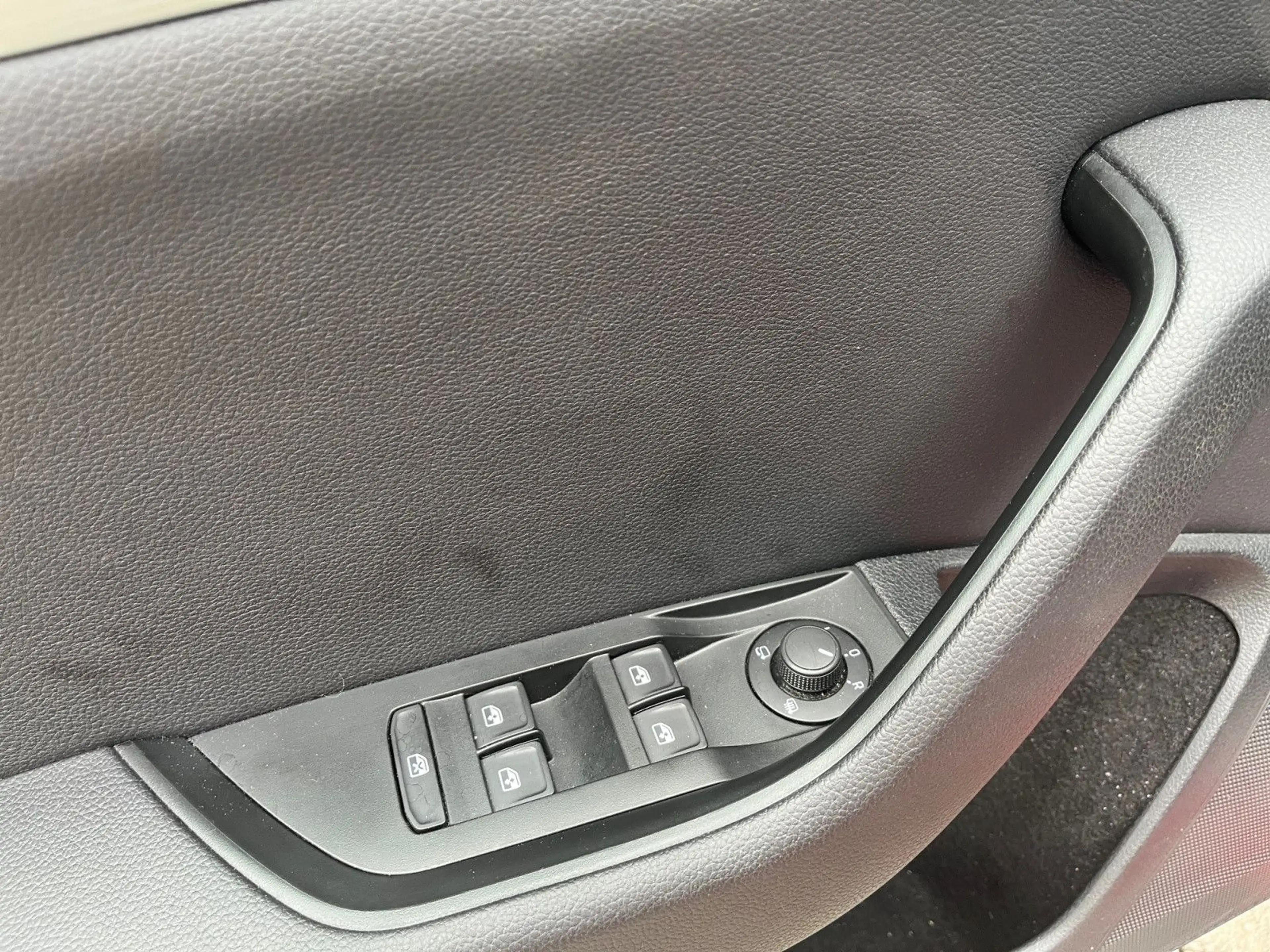 Skoda Superb Lim. 1.4 TSI Ambition-Keyless-LED — photo 15