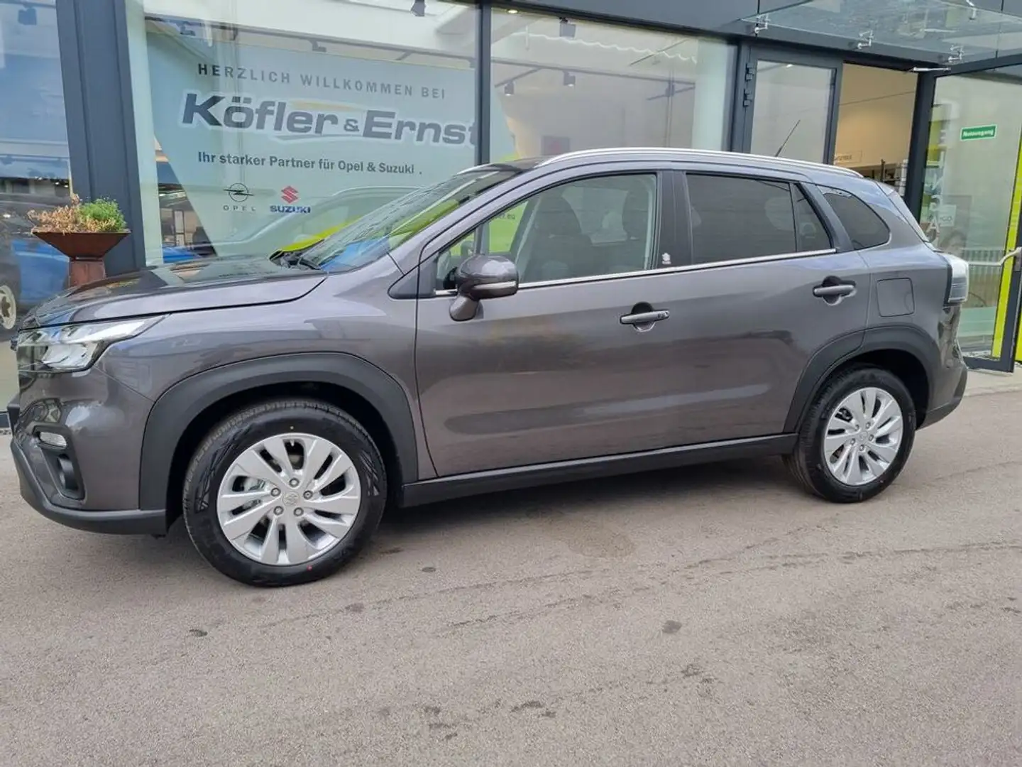 Suzuki S-Cross 1,4 Hybrid ALLGRIP shine Grau - 1