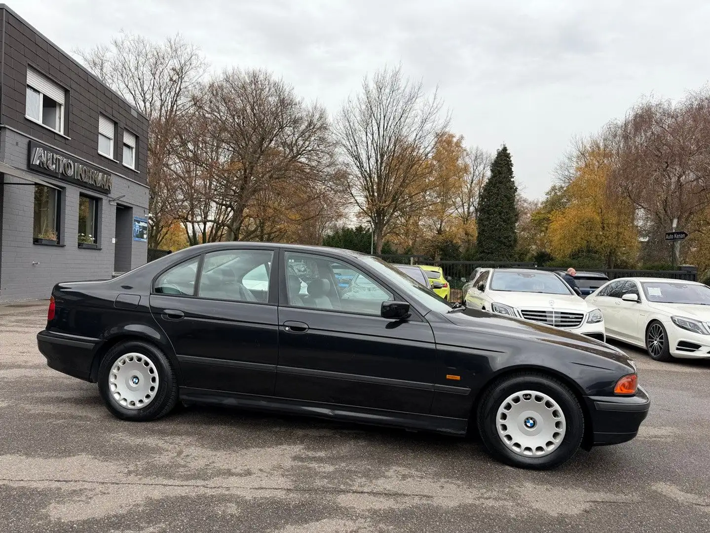 BMW 523 i Lim. 1Hand/Renter/NUR140TKM/OriginalZustand Blau - 2