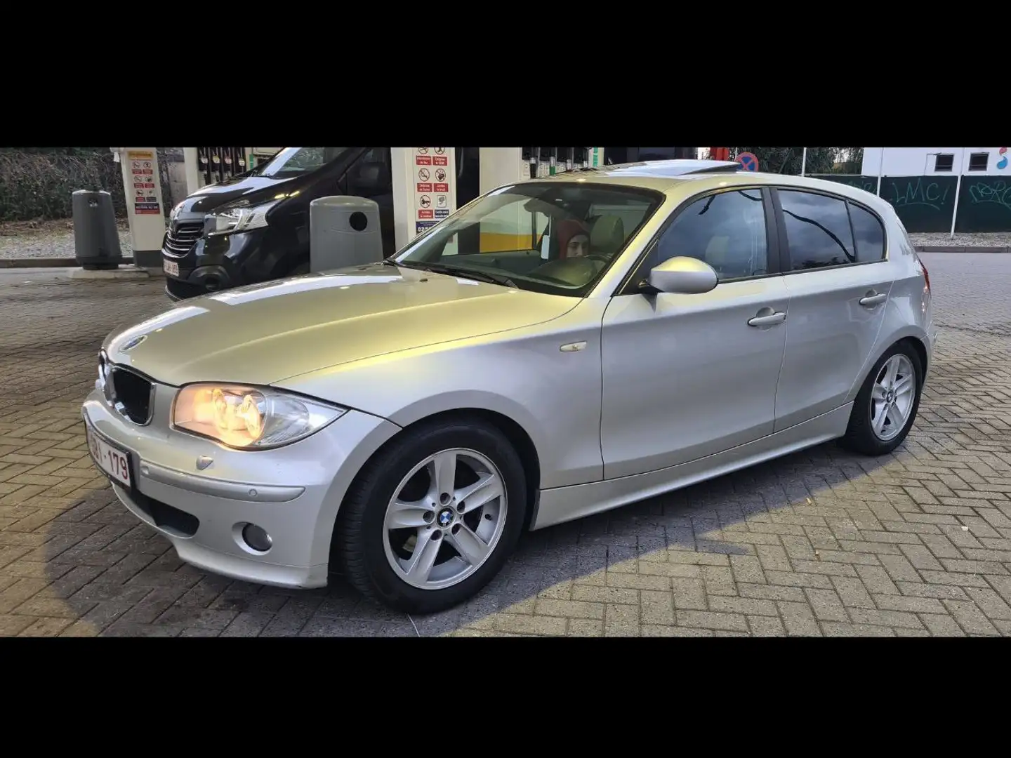 BMW 120 Gris - 1