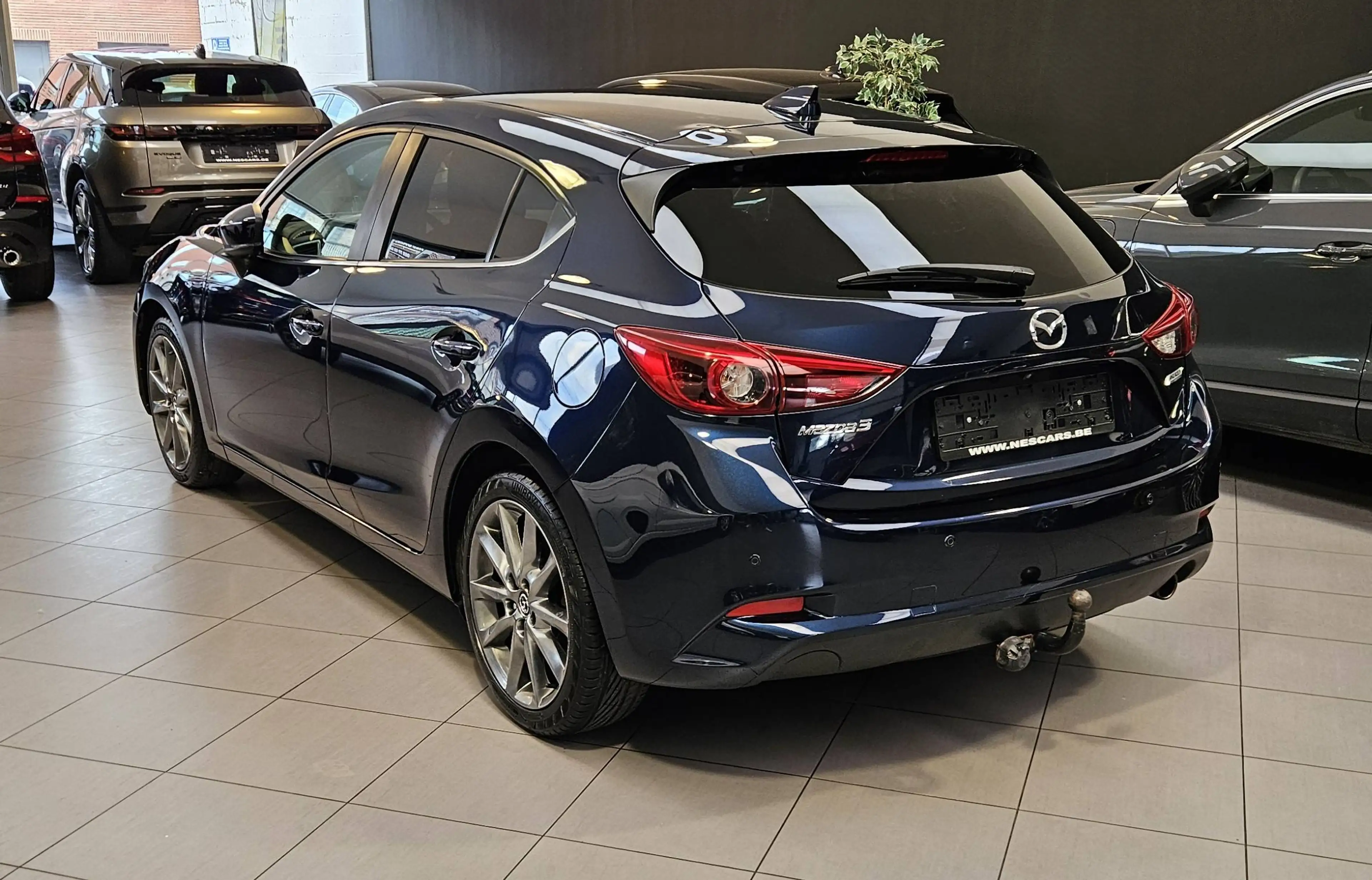 Mazda 3 3 1.5i SKYDRIVE PLAY EDITION,GPS,CAMERA,PHARES LED,GARANTIE 1 AN — photo 6