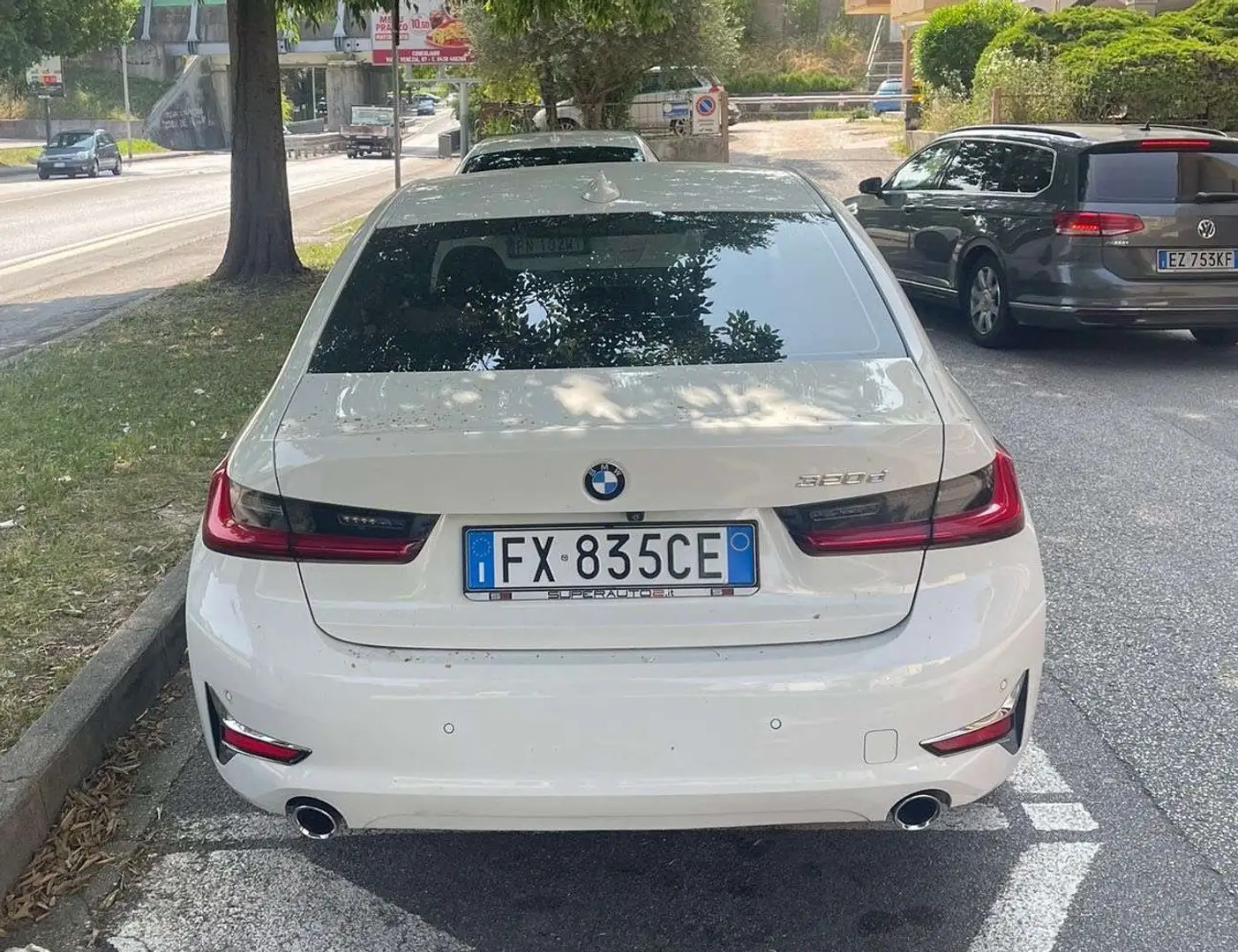 BMW 320 320d Sport Wit - 2