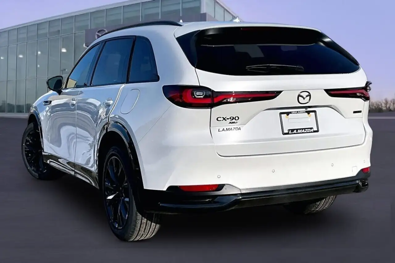Mazda CX-90 снимка Mazda CX-90