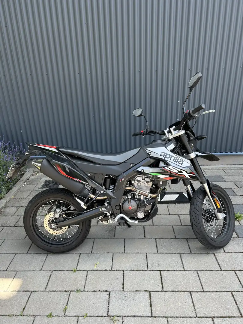 Aprilia SX 125 Černá - 1