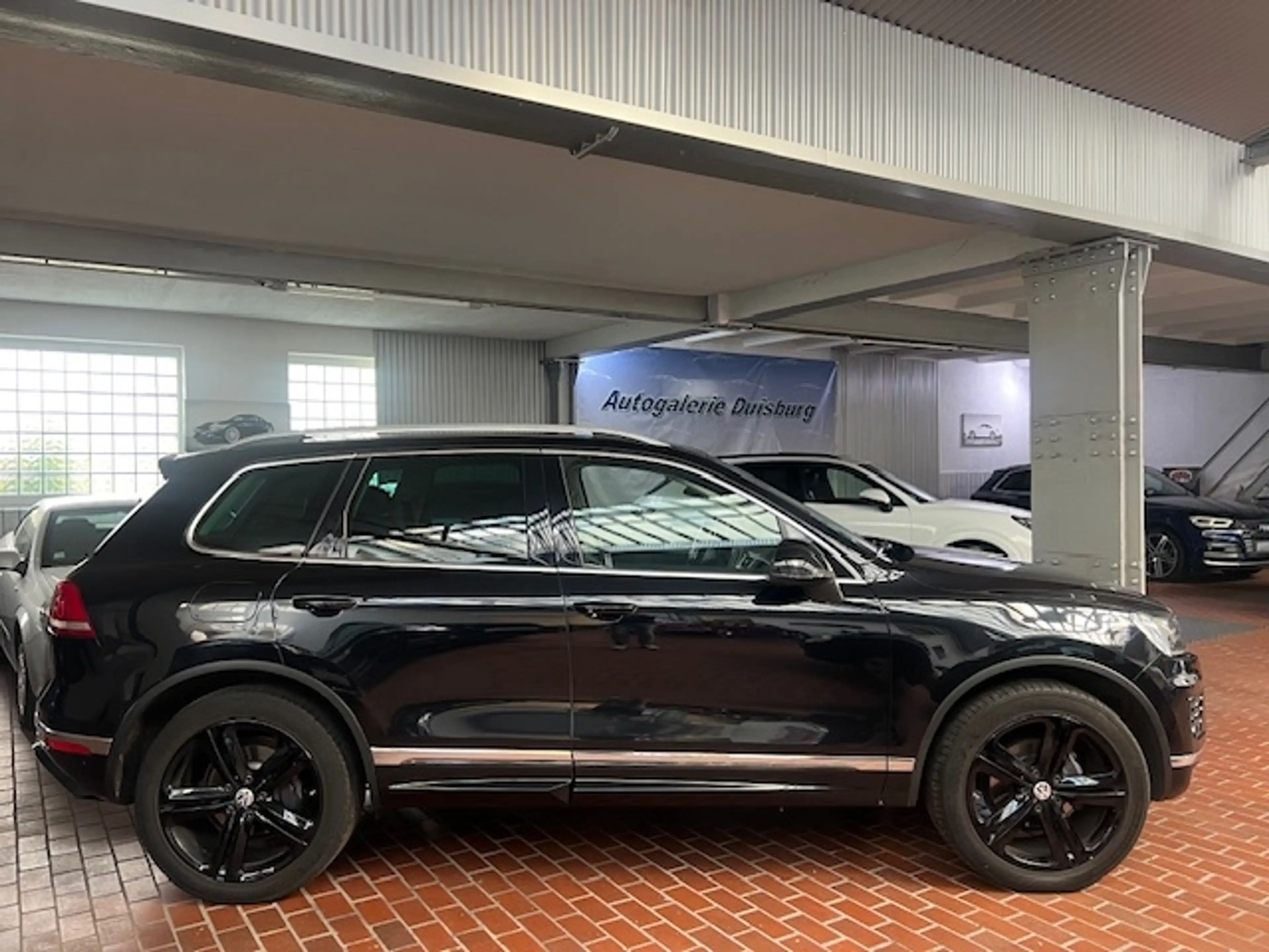 Volkswagen Touareg V6 TDI 4Motion 3.0 Sportpaket Pano StandHZG AHK-el